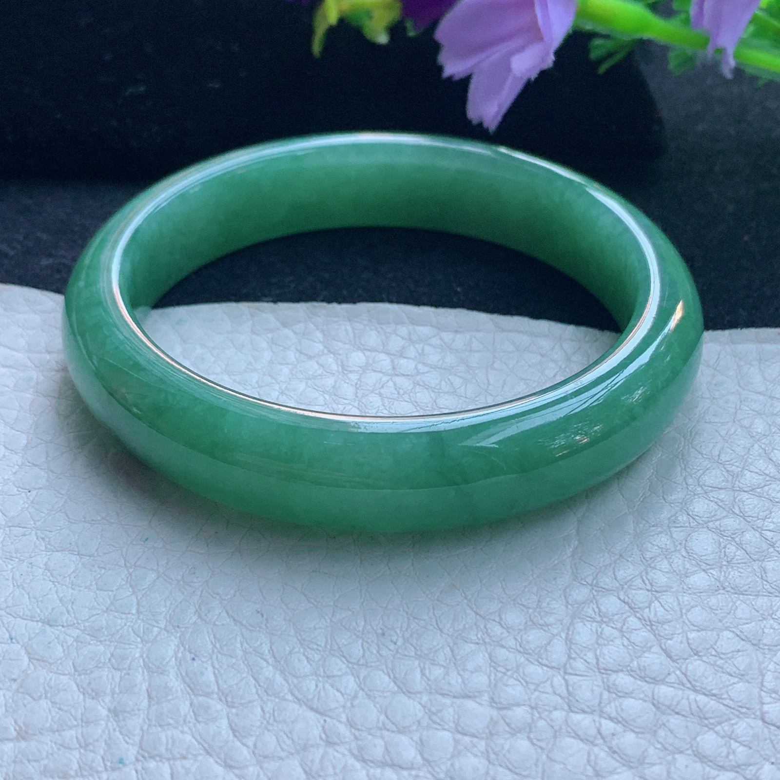 n自然光54.5*12*7.6平安镯 缅甸翡翠玉手镯满绿宽边玉手环 美人镯