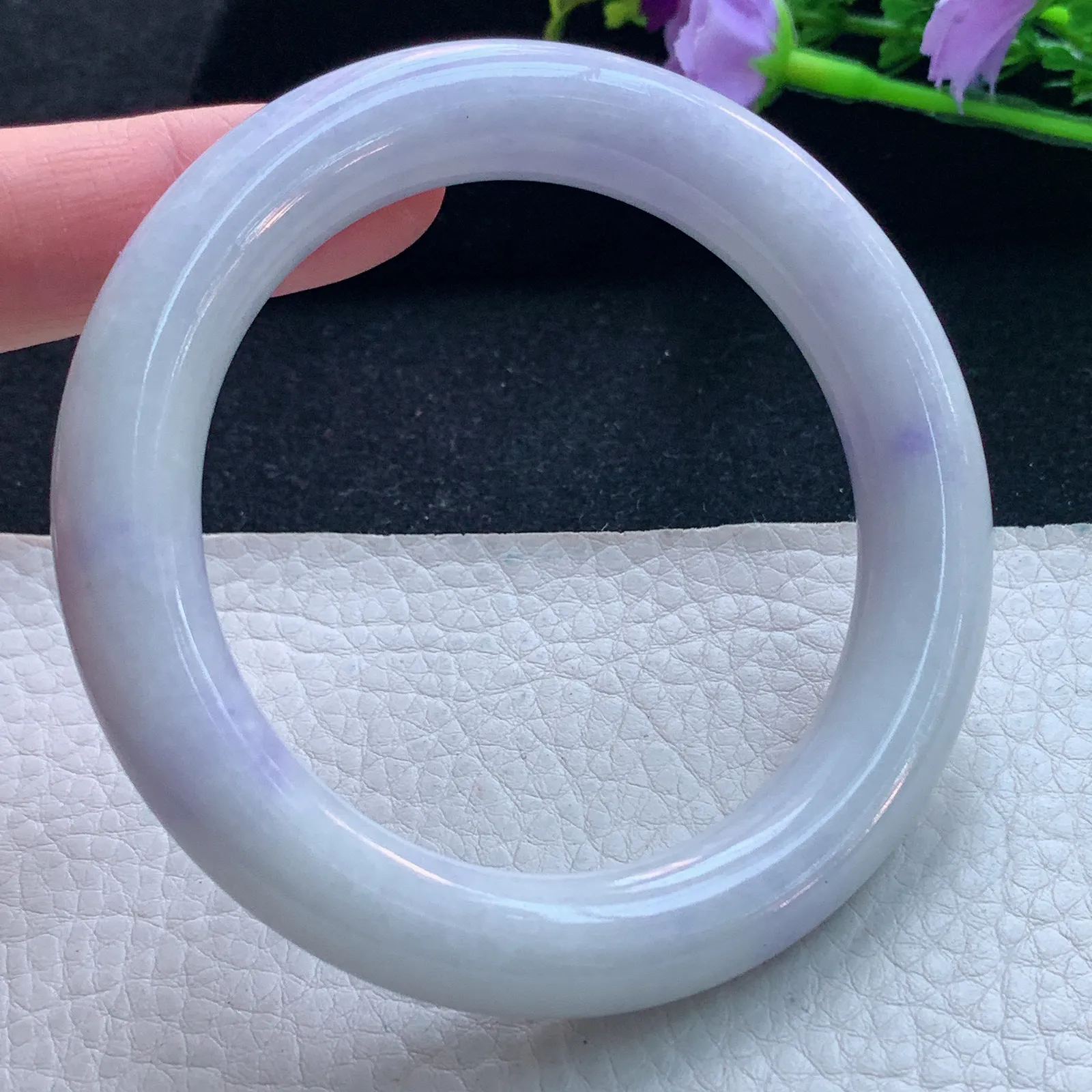 xx自然光57*11.2胖圆镯 缅甸翡翠玉手镯飘紫圆条玉手环 美人镯