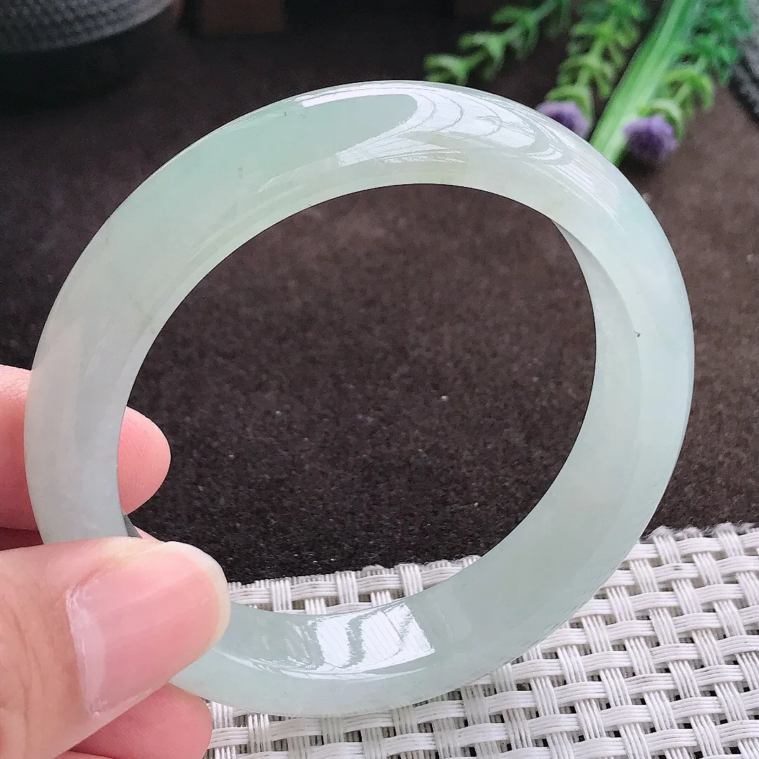 天然a货翡翠56/13.1/8.3老坑冰胶果冻冰晴绿手镯宽边翡翠玉手镯