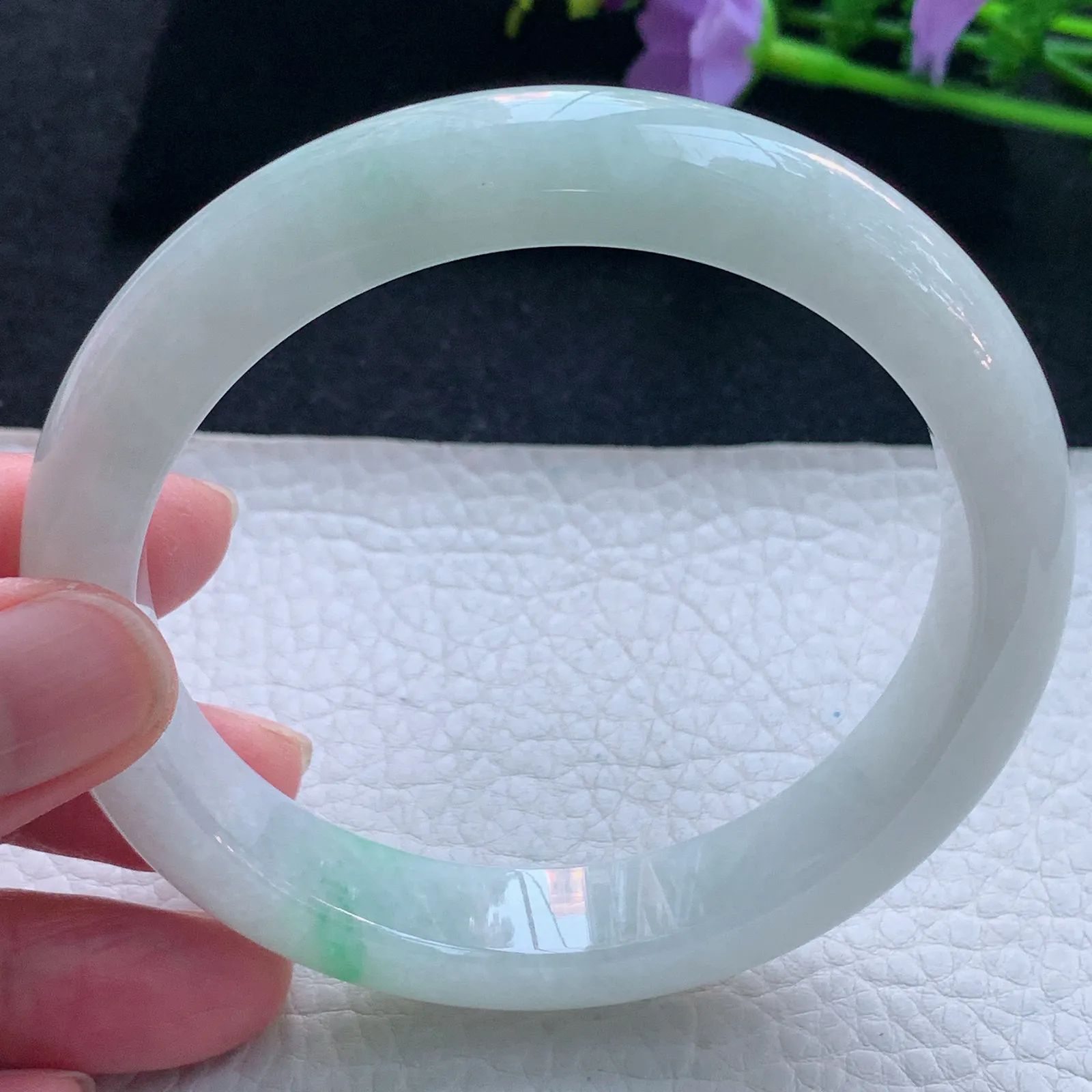 yh大圈口63*12.8*9平安镯 缅甸翡翠玉手镯飘绿宽边玉手环