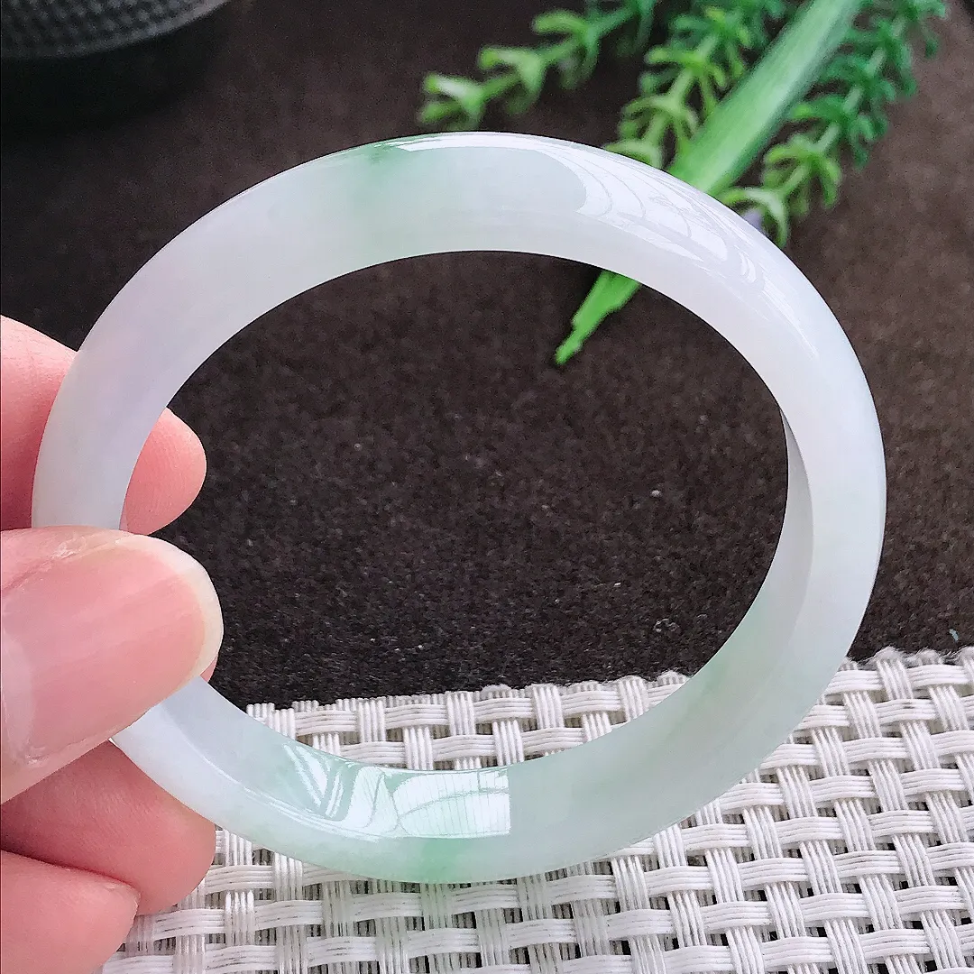 天然a货翡翠52.5/10.2/6.6老坑冰润水灵飘花手镯宽边翡翠玉手镯