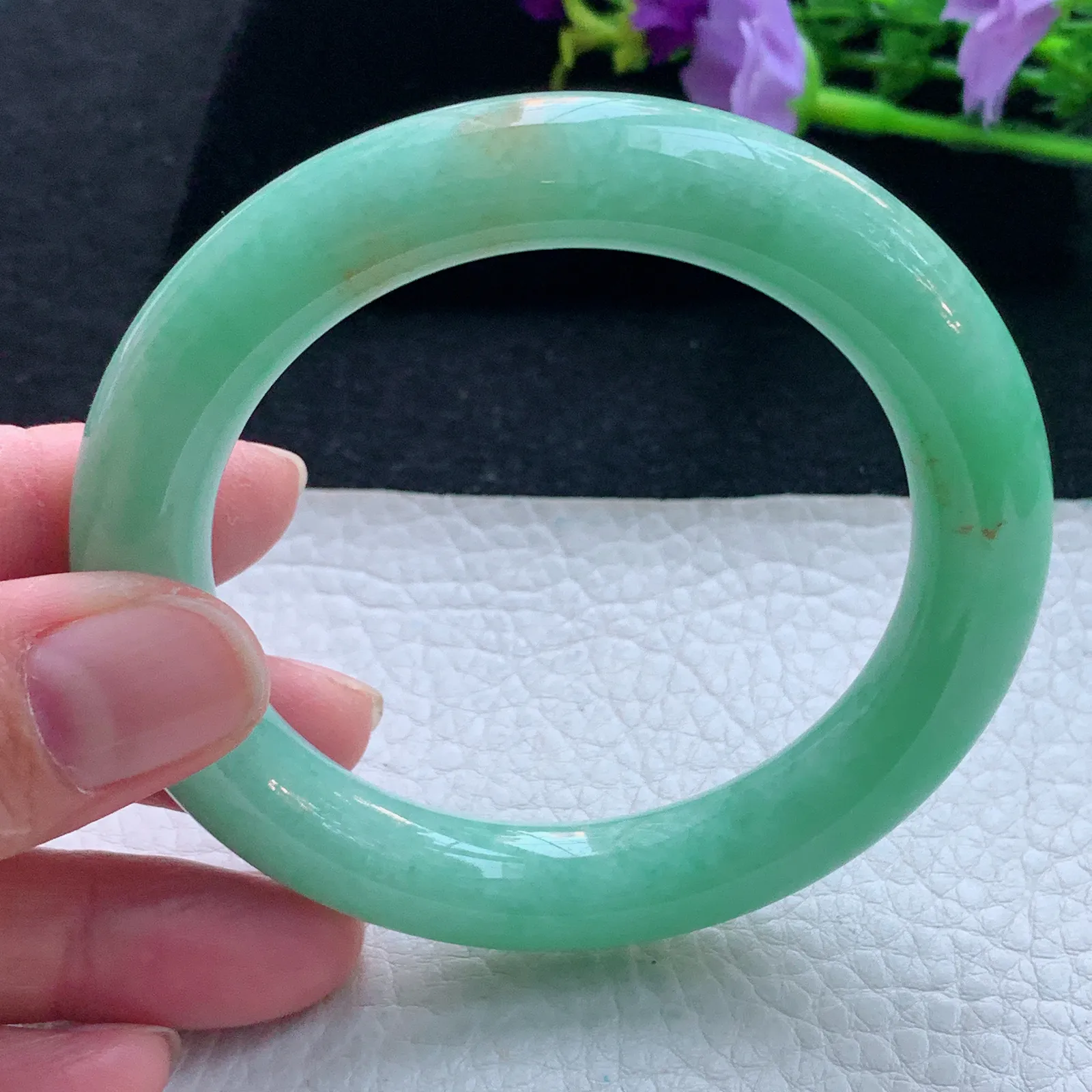 yh自然光55*11.6*10.8美人镯 缅甸翡翠玉手镯黄加绿圆条玉手环