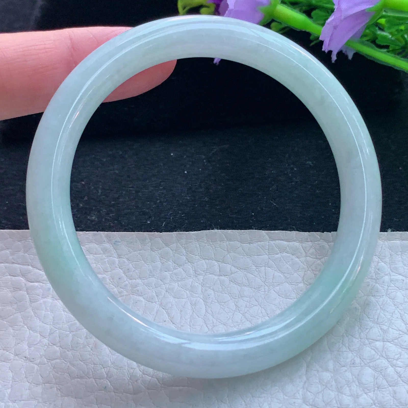 js自然光58*8.5美人镯 缅甸翡翠玉手镯清新圆条玉手环 叮当镯