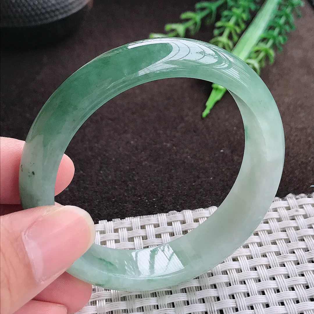 天然a货翡翠54.5/13.8/7.5老坑精美冰润飘花手镯宽边翡翠玉手镯