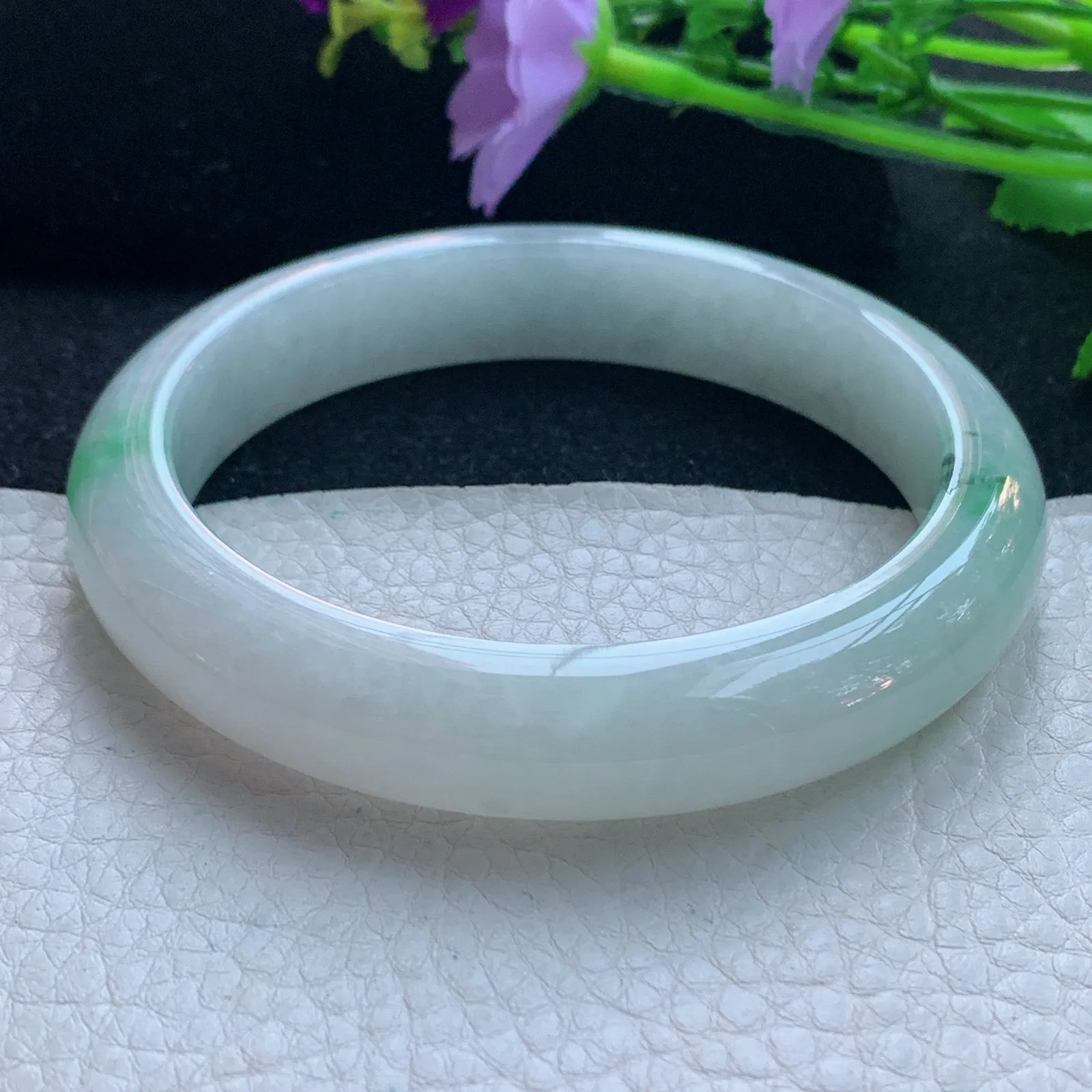 yh大圈口63*12.8*9平安镯 缅甸翡翠玉手镯飘绿宽边玉手环