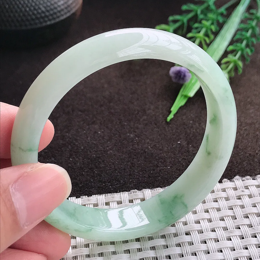 天然a货翡翠55.8/12.8/6.6老坑精美温润飘花手镯宽边翡翠玉手镯