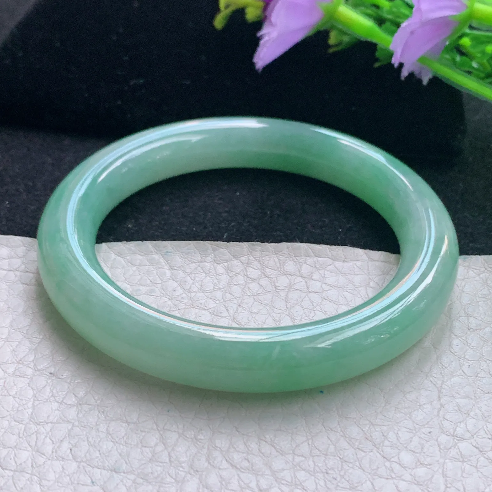 jl自然光55.5*10美人镯 缅甸翡翠玉手镯冰绿圆条玉手环 美人镯