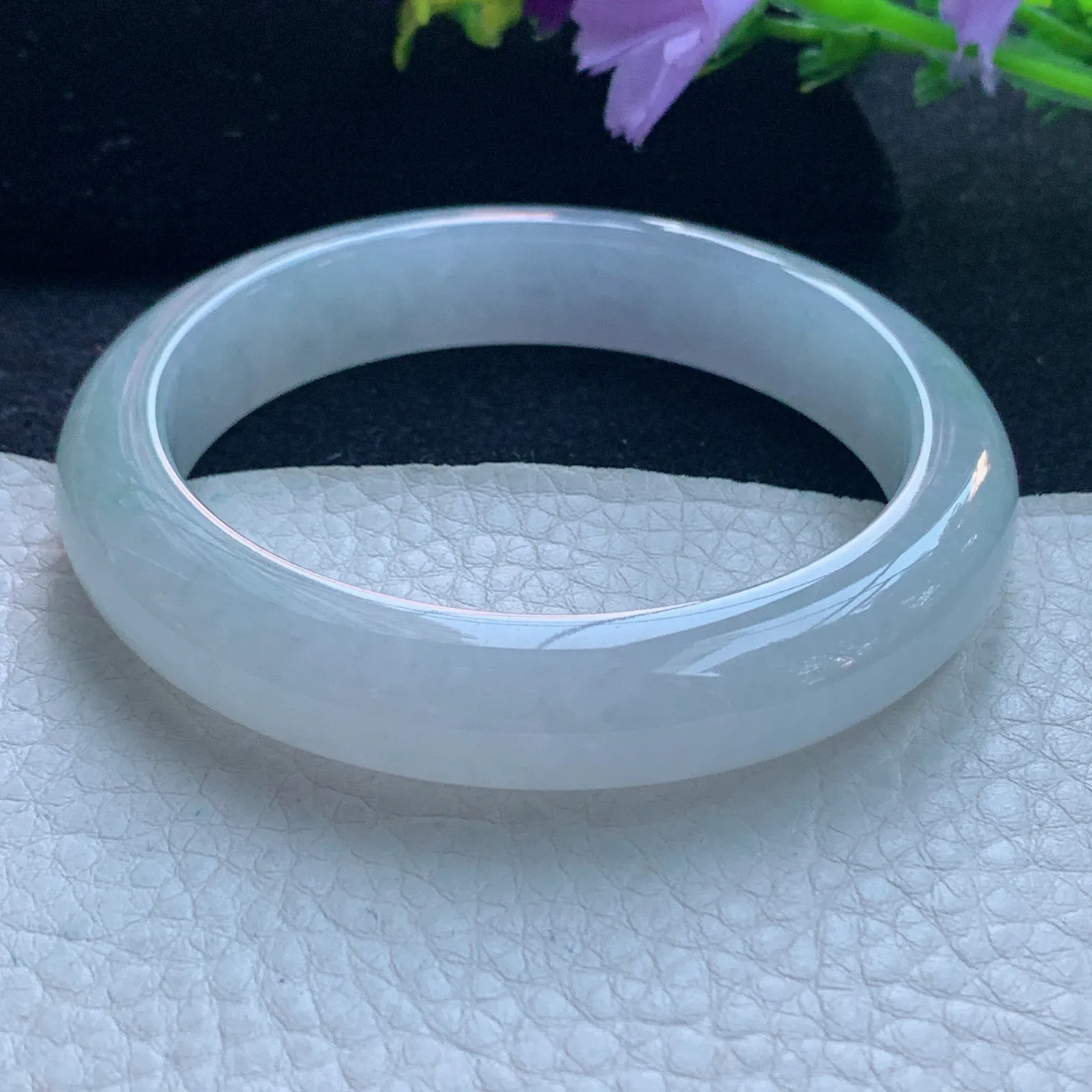 nc自然光55.5*11.0*8平安镯 缅甸翡翠玉手镯冰起光宽边玉手环 美人镯