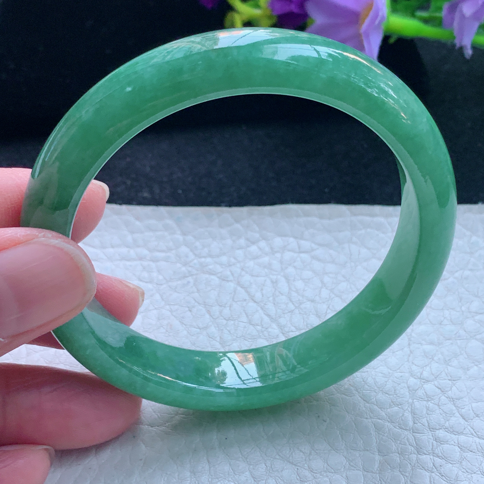 n自然光54.5*12*7.6平安镯 缅甸翡翠玉手镯满绿宽边玉手环 美人镯