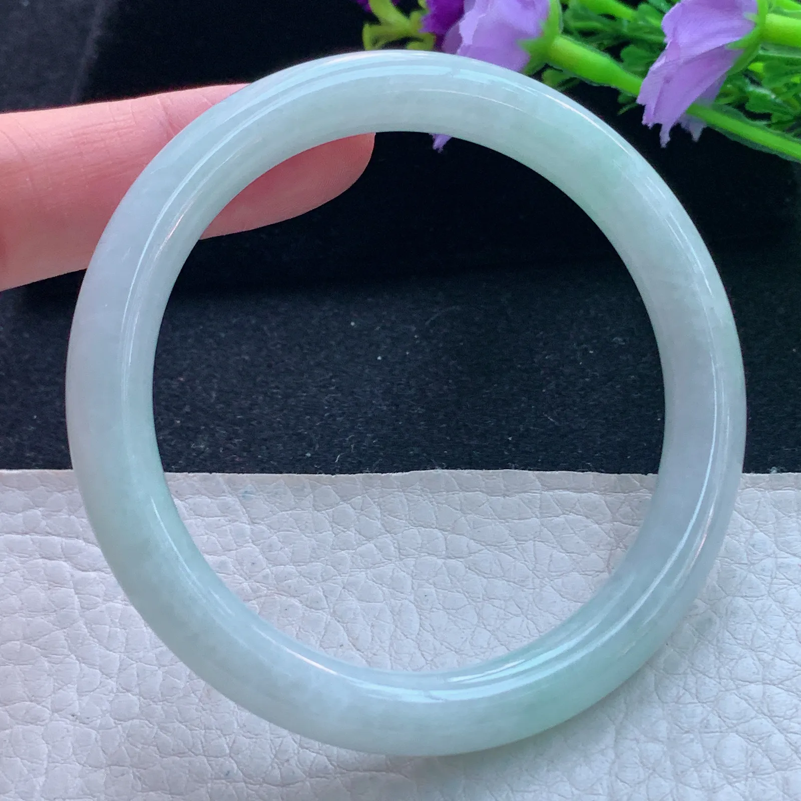 js自然光58*8.5美人镯 缅甸翡翠玉手镯清新圆条玉手环 叮当镯