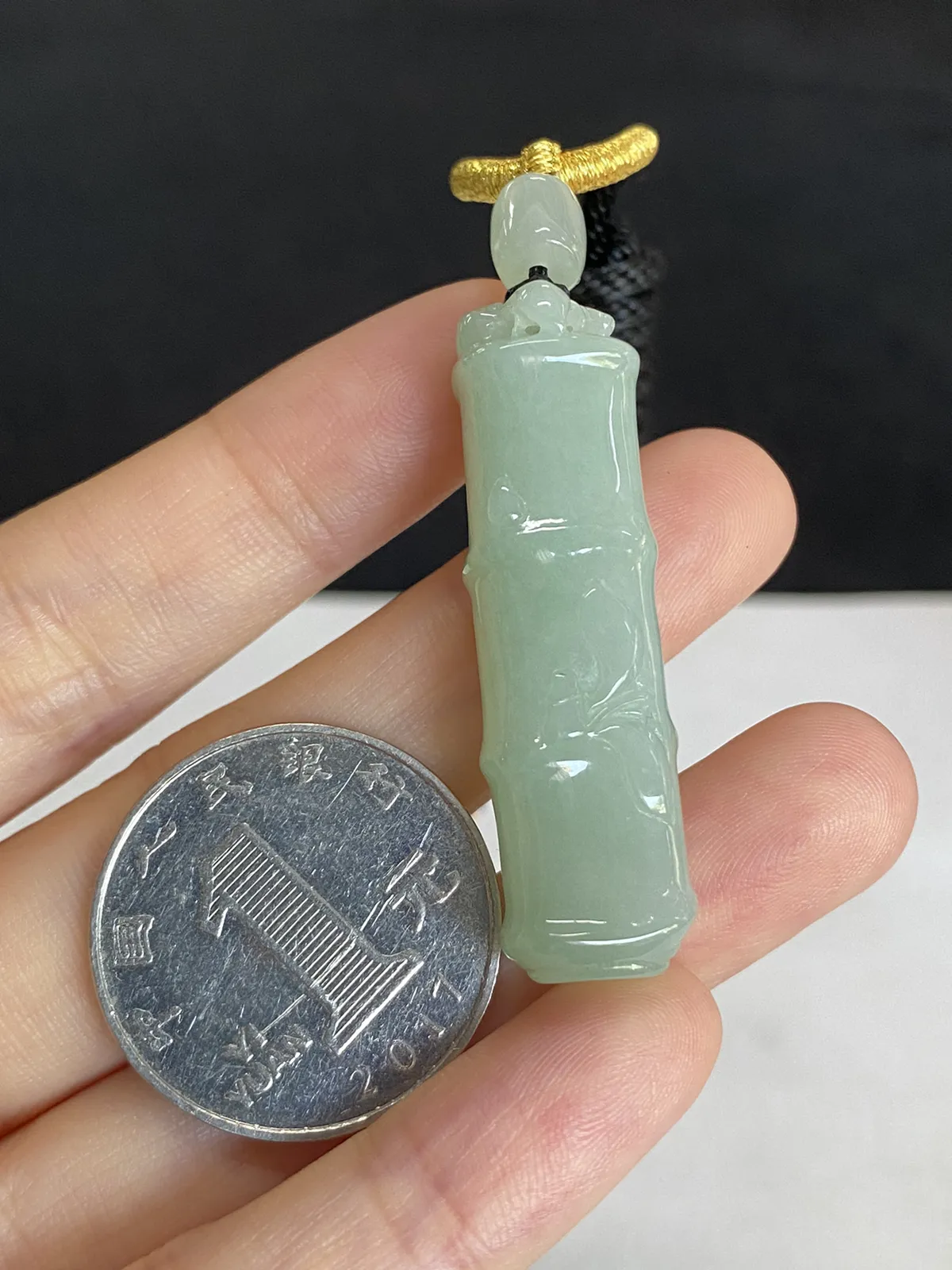 翡翠节节高，配珠未测