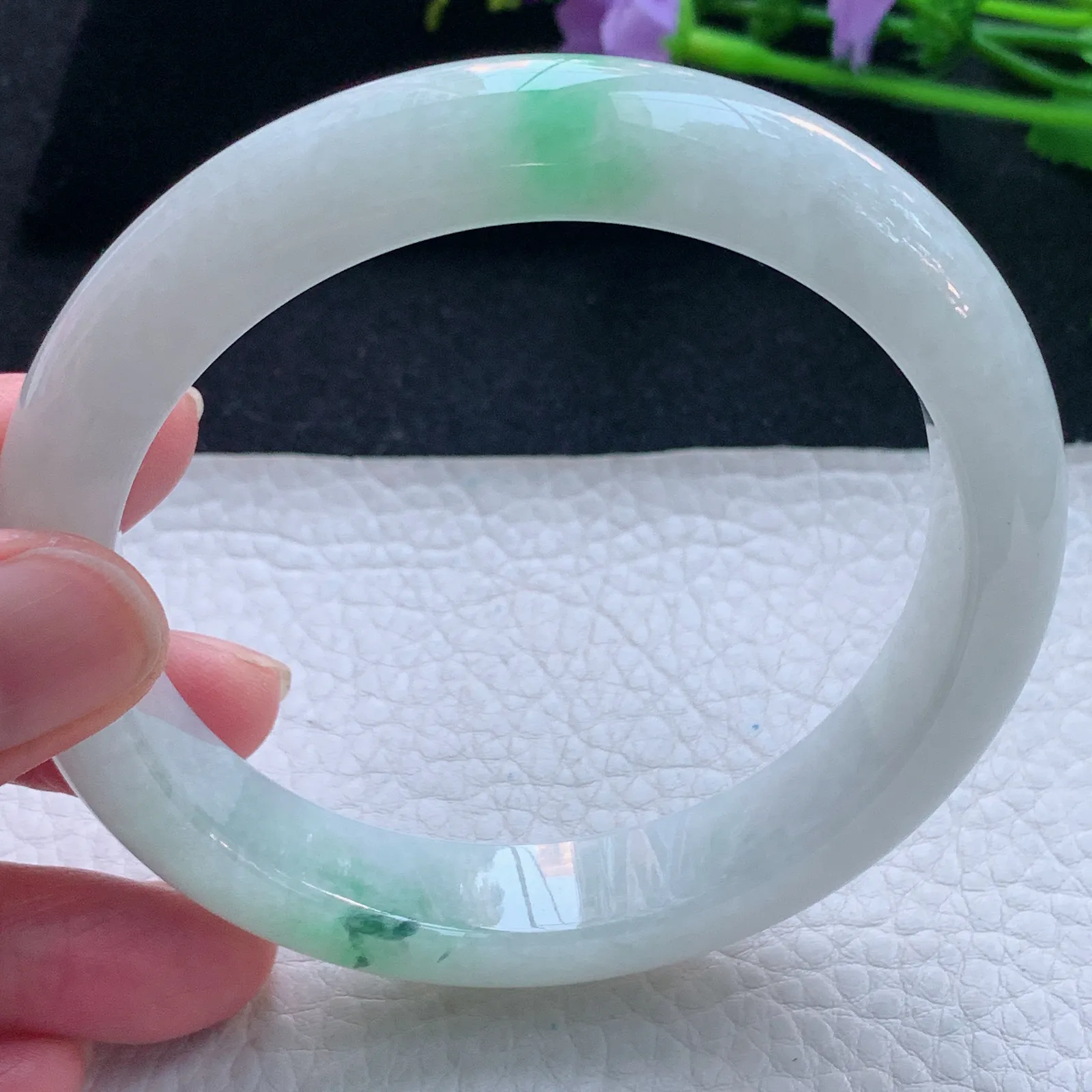 yh大圈口63*12.8*9平安镯 缅甸翡翠玉手镯飘绿宽边玉手环