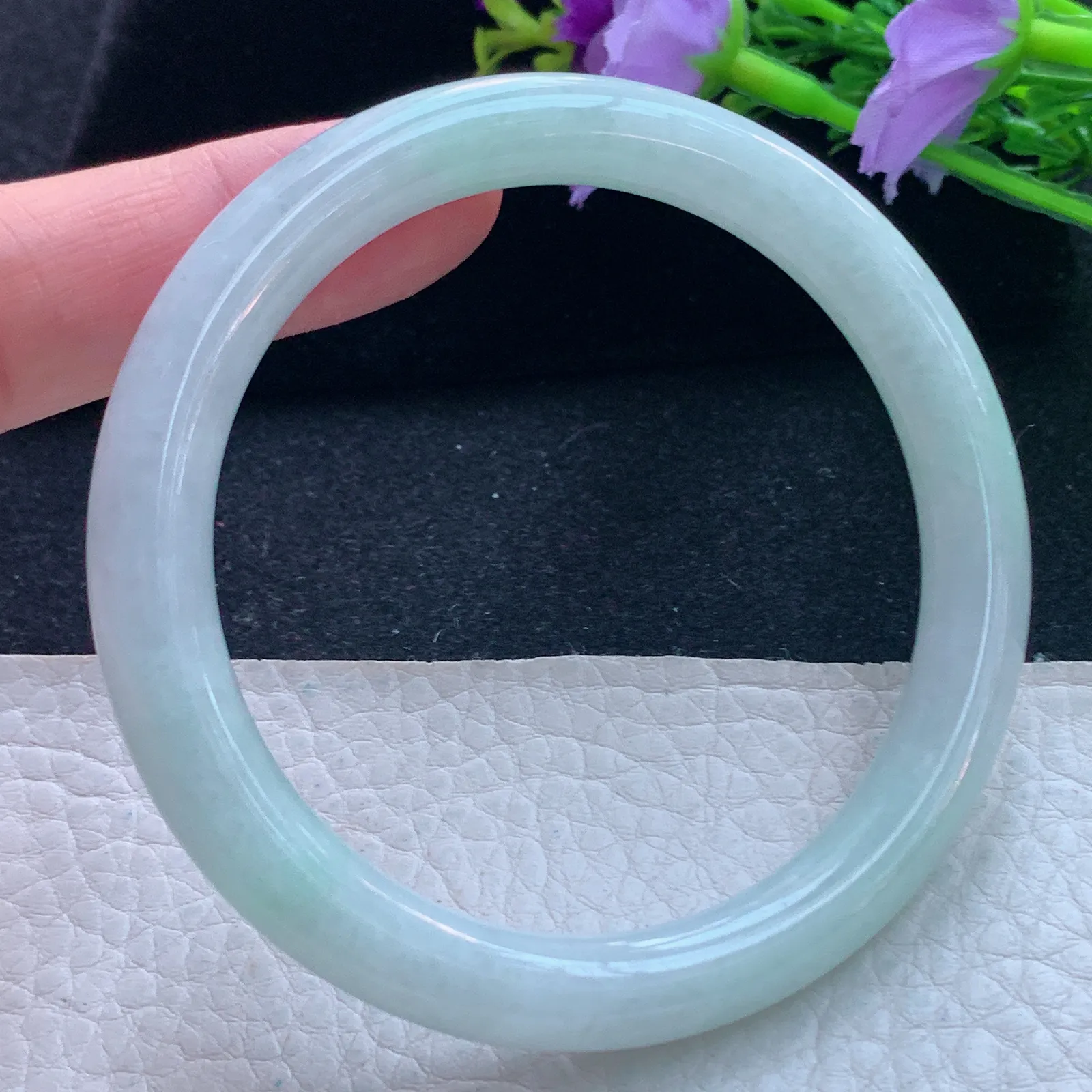 js自然光58*8.5美人镯 缅甸翡翠玉手镯清新圆条玉手环 叮当镯