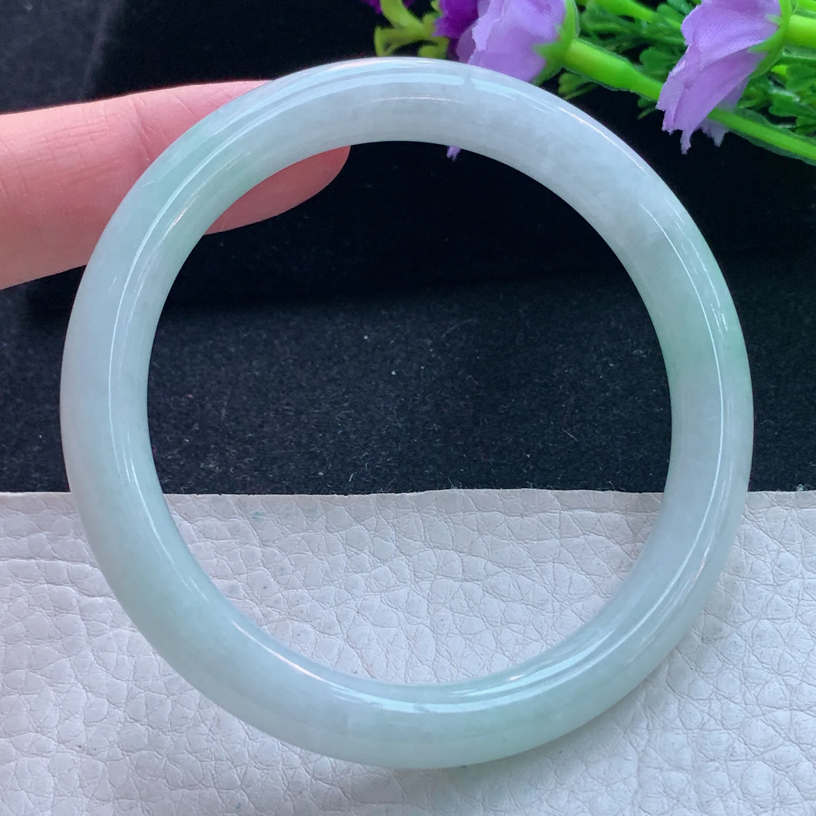 js自然光58*8.5美人镯 缅甸翡翠玉手镯清新圆条玉手环 叮当镯