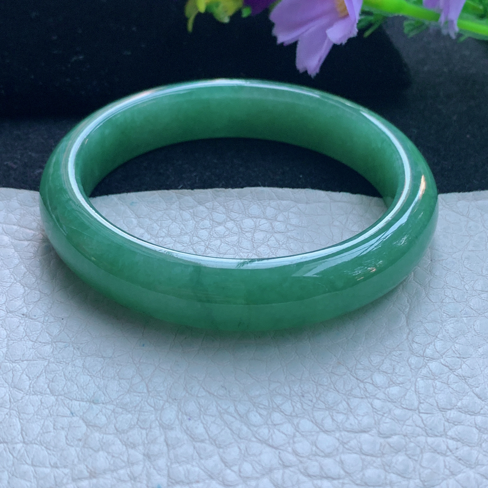n自然光54.5*12*7.6平安镯 缅甸翡翠玉手镯满绿宽边玉手环 美人镯