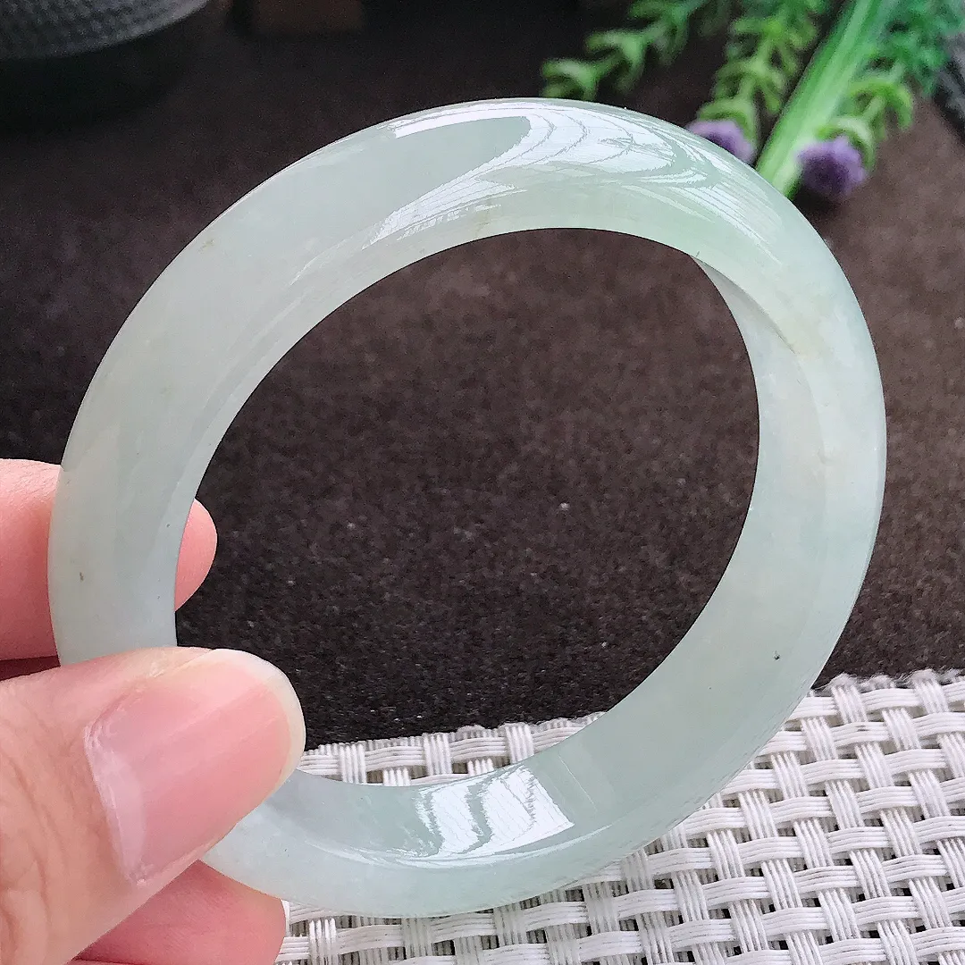 天然a货翡翠56/13.1/8.3老坑冰胶果冻冰晴绿手镯宽边翡翠玉手镯