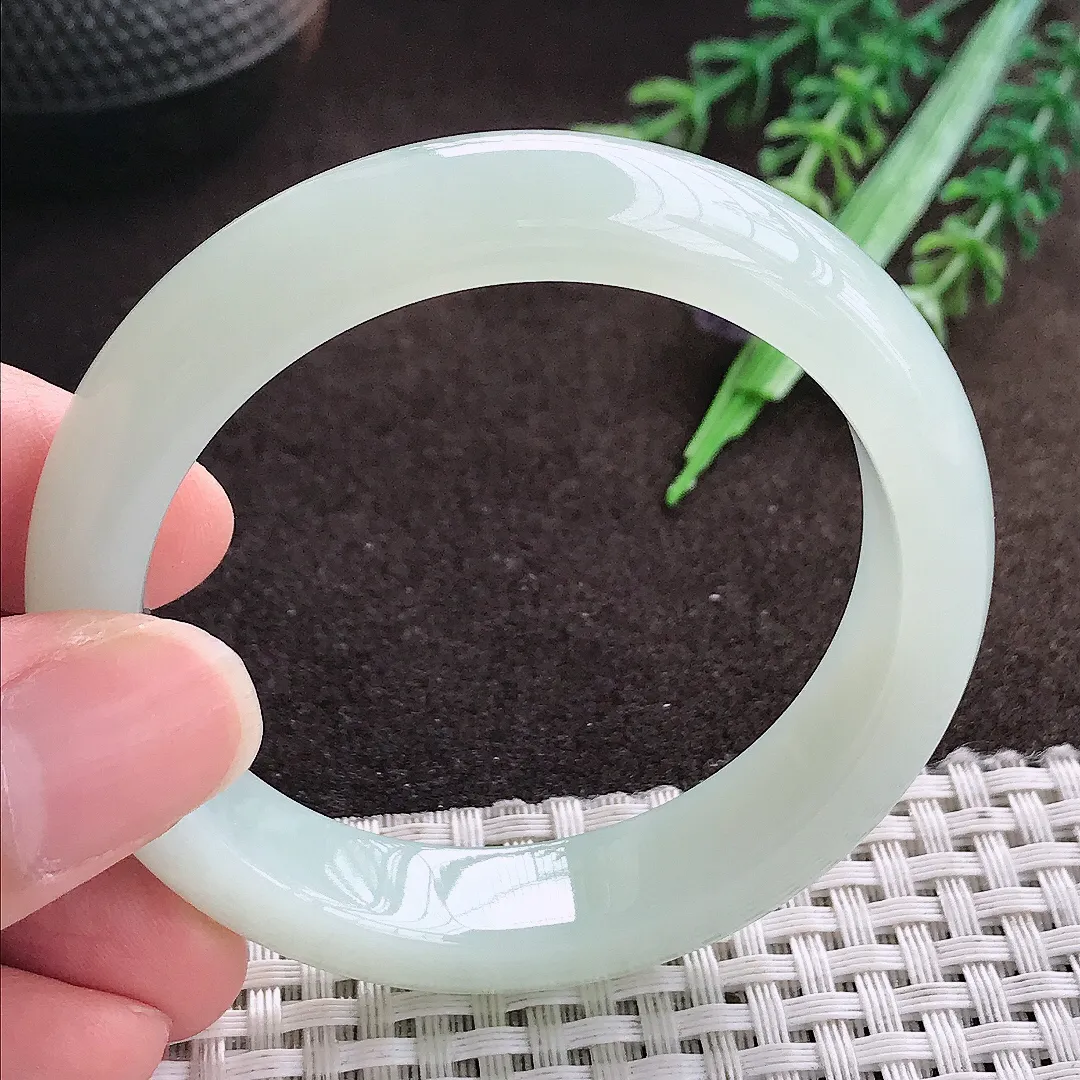 天然a货翡翠51/11.7/7.8老坑冰胶果冻冰晴绿手镯小圈口宽边翡翠玉手镯