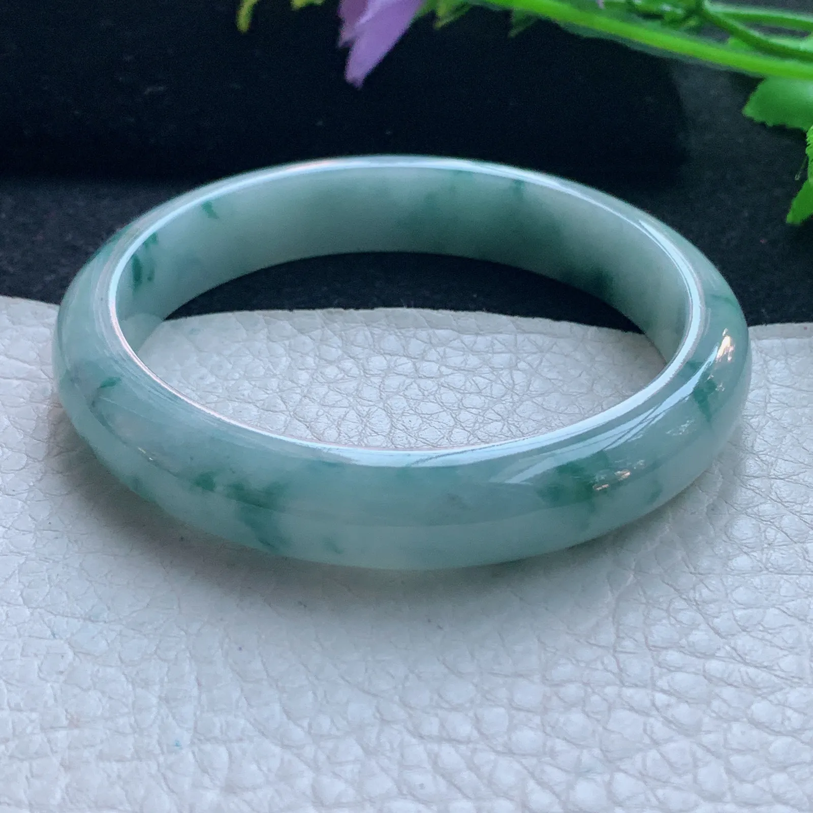 js自然光58*11.8*7.2平安镯 缅甸翡翠玉手镯飘花秀气宽边玉手环