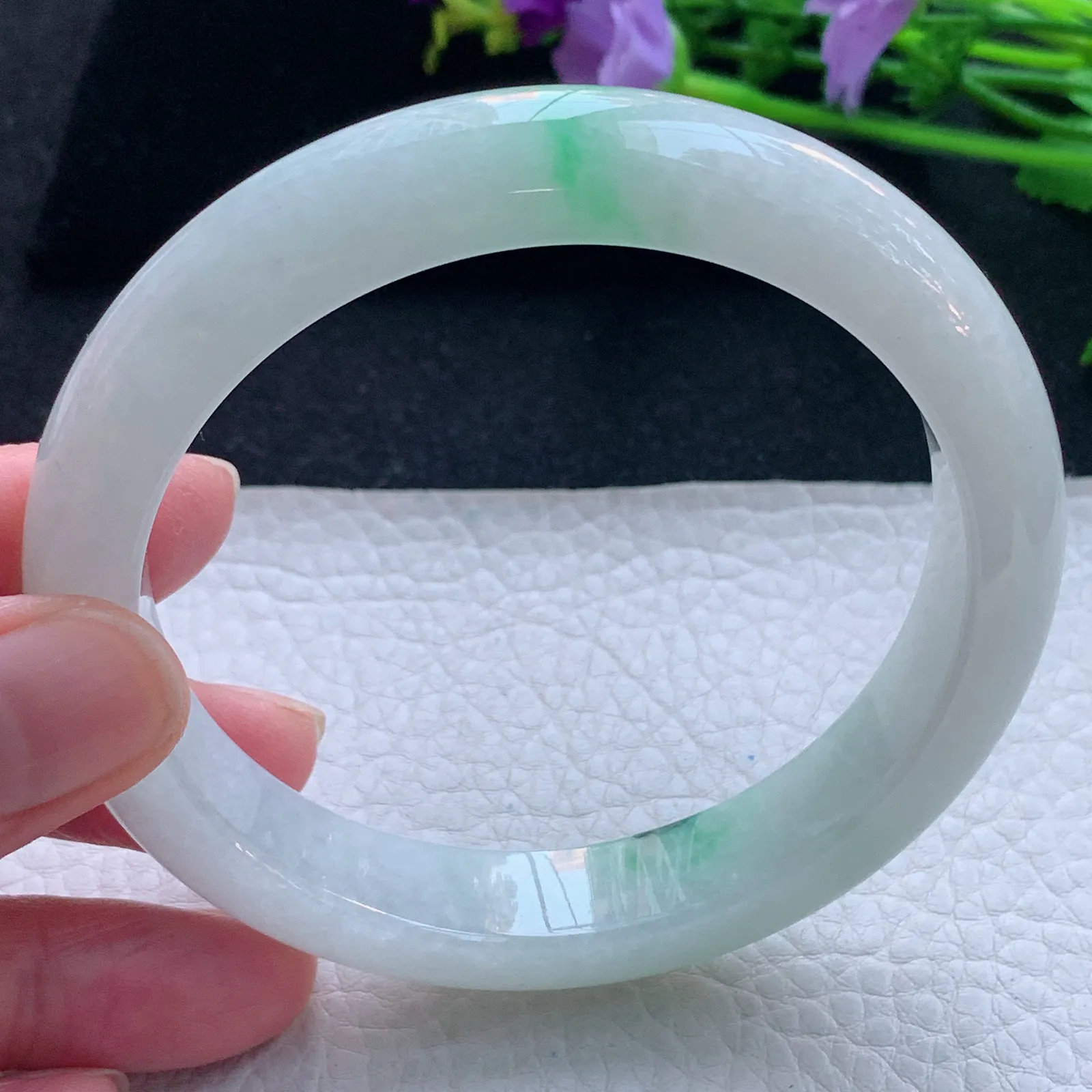 yh大圈口63*12.8*9平安镯 缅甸翡翠玉手镯飘绿宽边玉手环