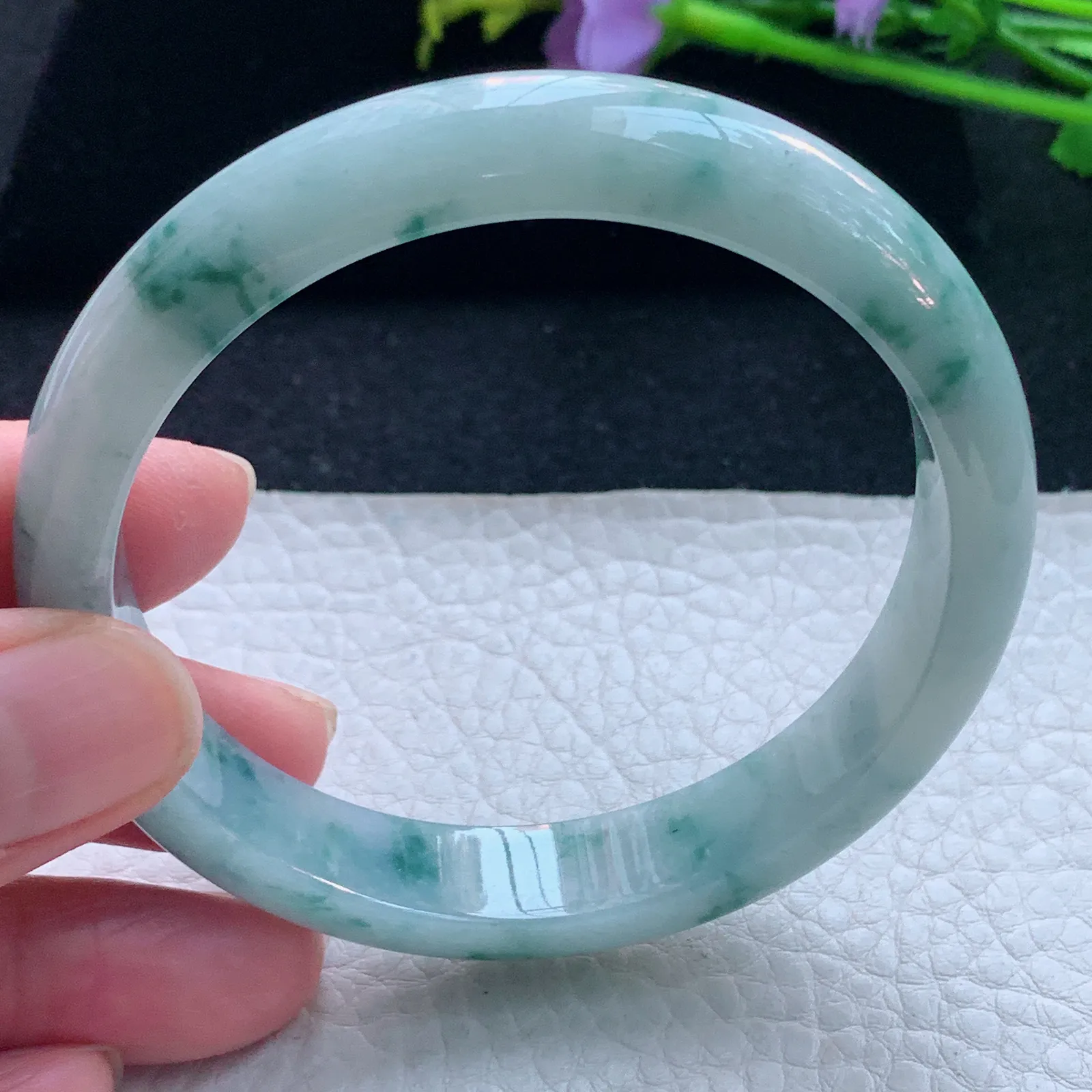 js自然光58*11.8*7.2平安镯 缅甸翡翠玉手镯飘花秀气宽边玉手环