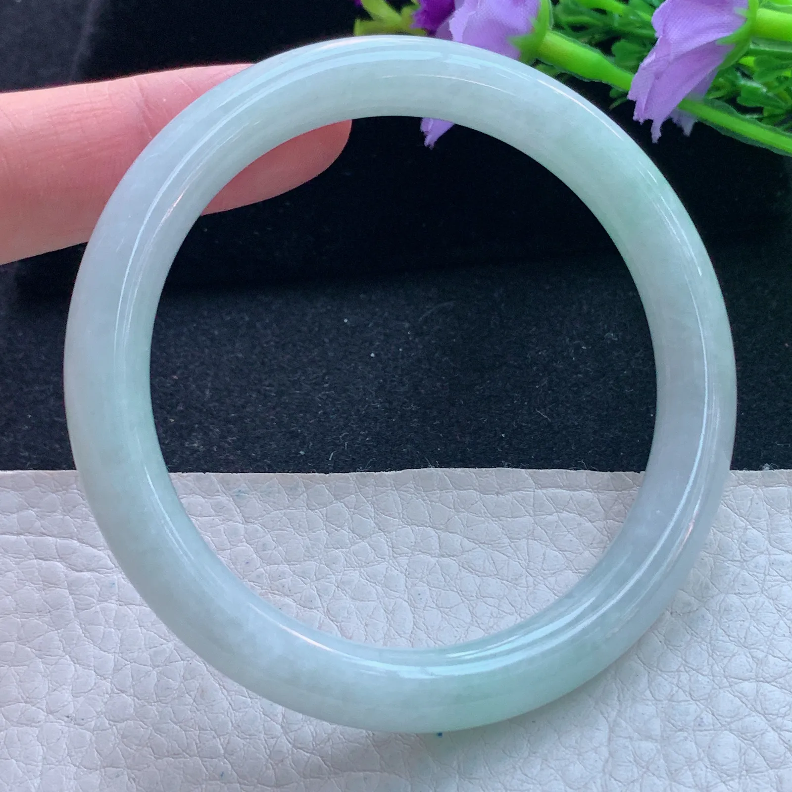 js自然光58*8.5美人镯 缅甸翡翠玉手镯清新圆条玉手环 叮当镯