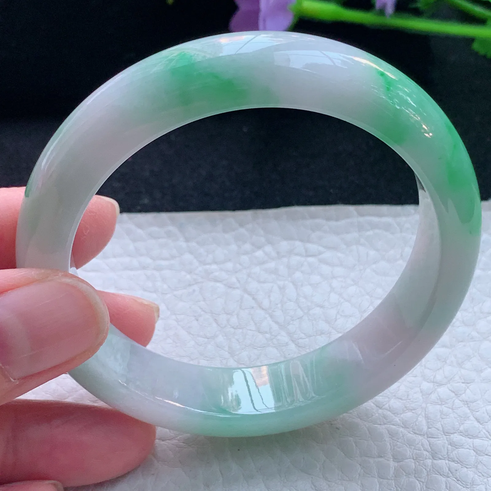 yh自然光56*13.8*8平安镯 缅甸翡翠玉手镯飘阳绿宽边玉手环