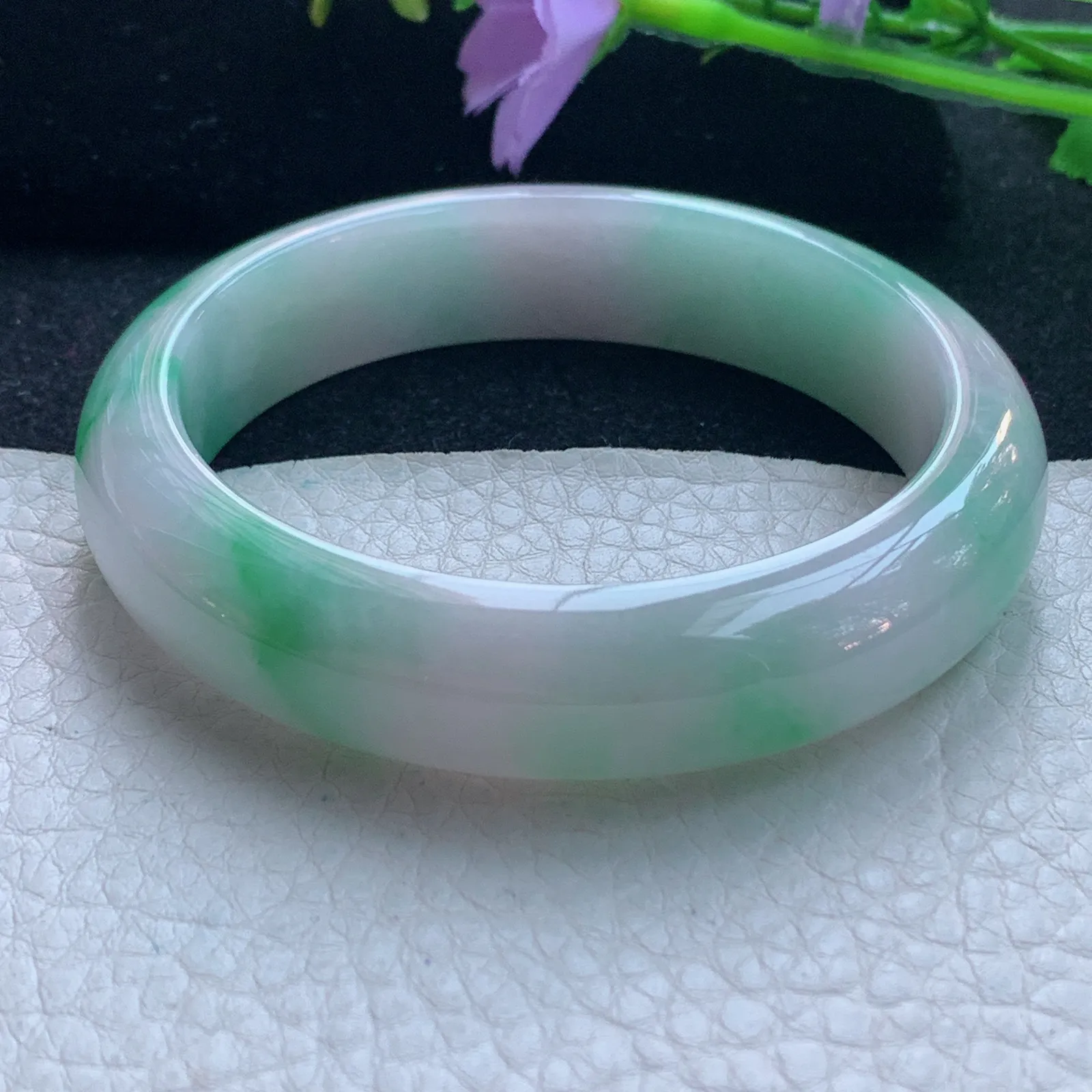 yh自然光56*13.8*8平安镯 缅甸翡翠玉手镯飘阳绿宽边玉手环