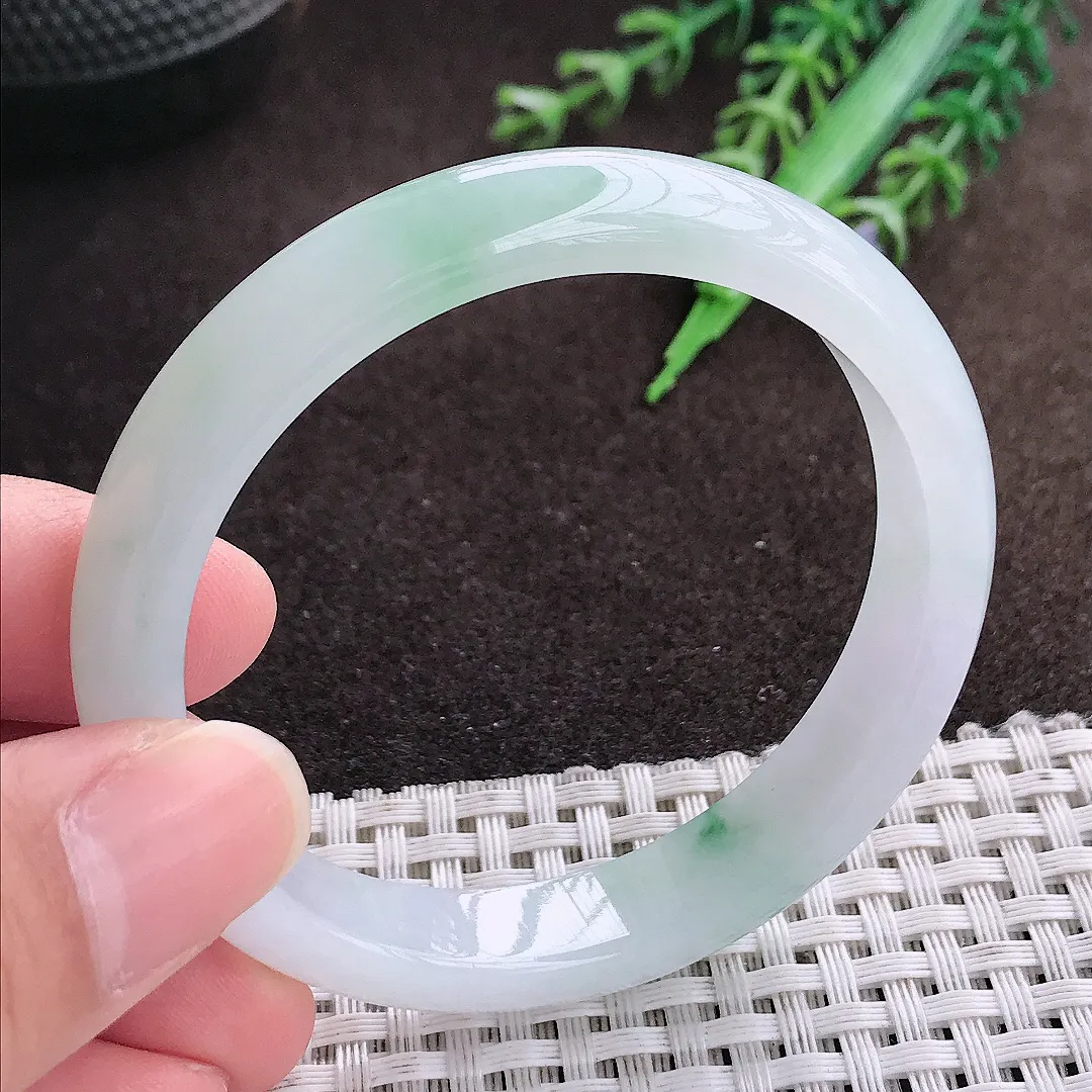 天然a货翡翠52.5/10.2/6.6老坑冰润水灵飘花手镯宽边翡翠玉手镯