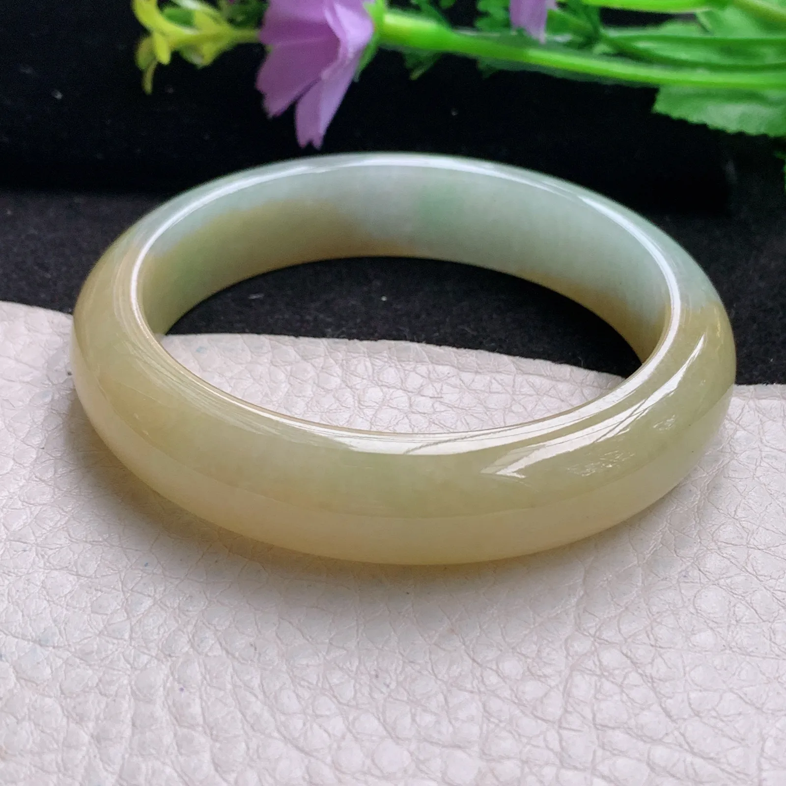 z自然光56*13*.2招财镯 缅甸翡翠玉手镯冰黄半山水宽边玉手环 美人镯