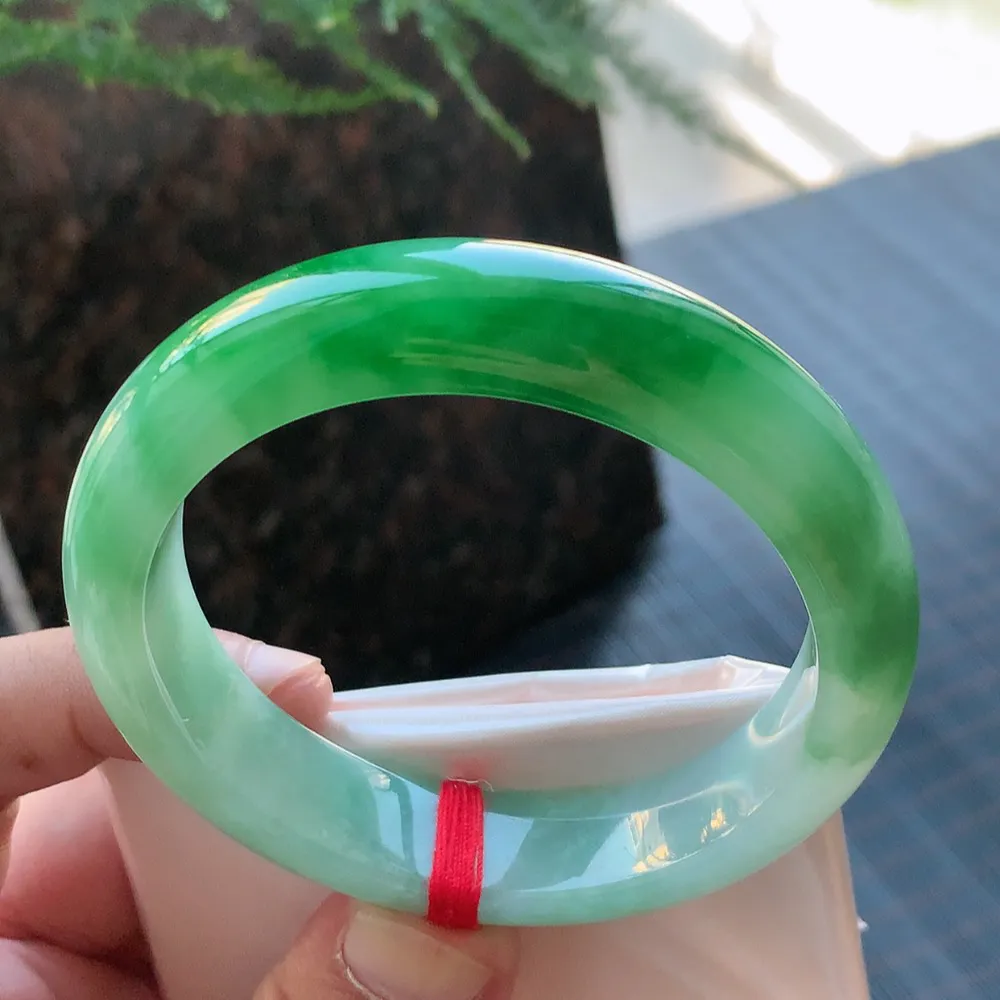 正圈一大节阳绿 无瑕 尺寸:58.1/14.1/8.7 色好🥰🥰