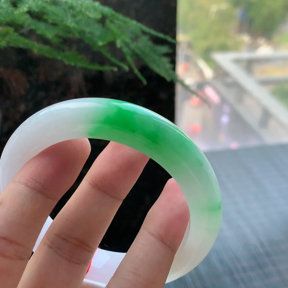 正圈一大圈春彩 无瑕 尺寸:58.1/13.1/10.1 色好