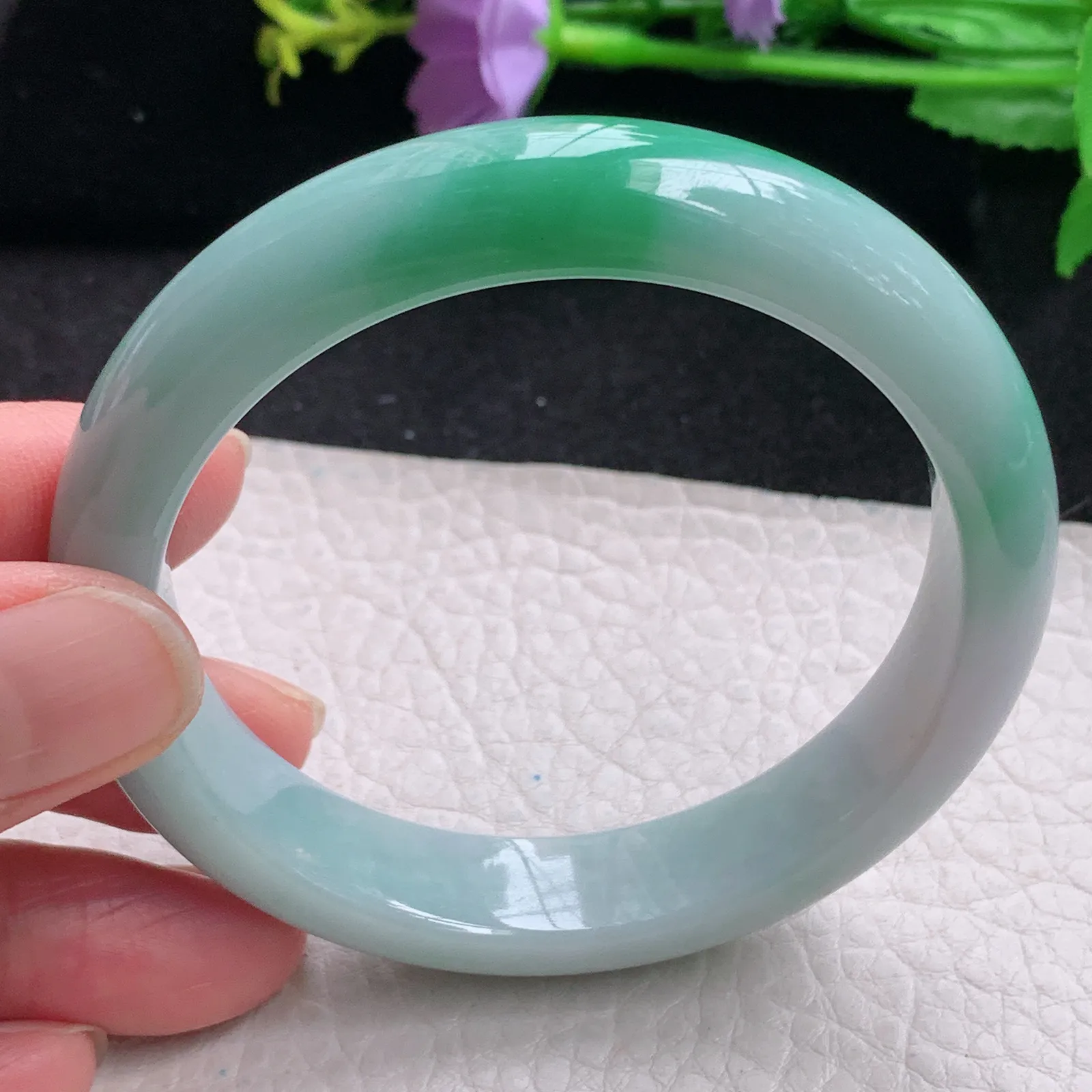 xt自然光56.5*12.5*8.2平安镯 缅甸翡翠玉手镯辣绿宽边玉手环 美人镯