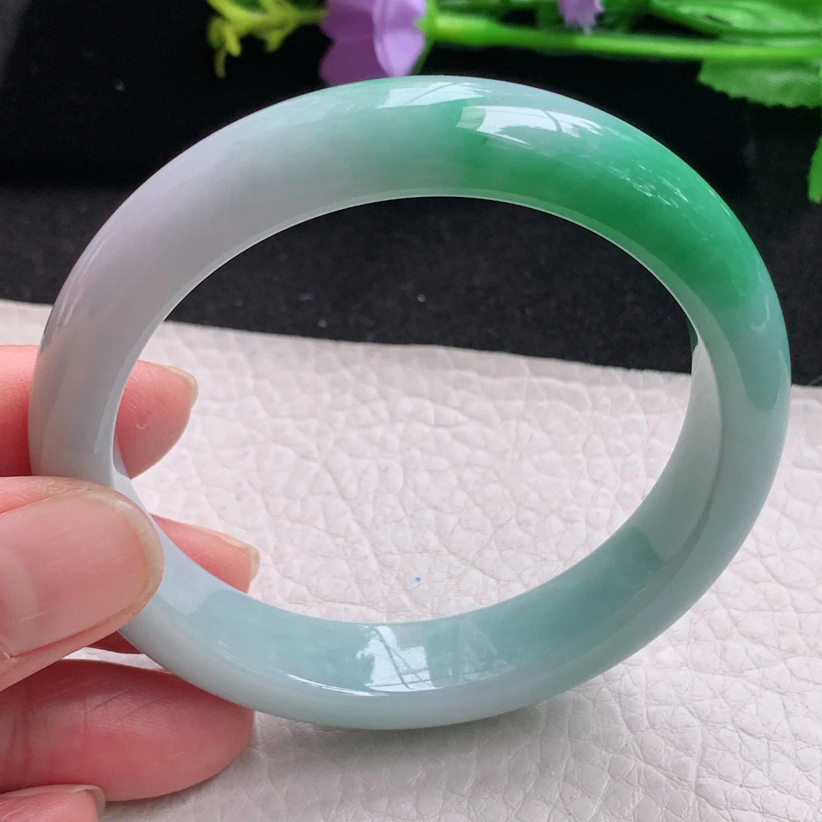 xt自然光56.5*12.5*8.2平安镯 缅甸翡翠玉手镯辣绿宽边玉手环 美人镯