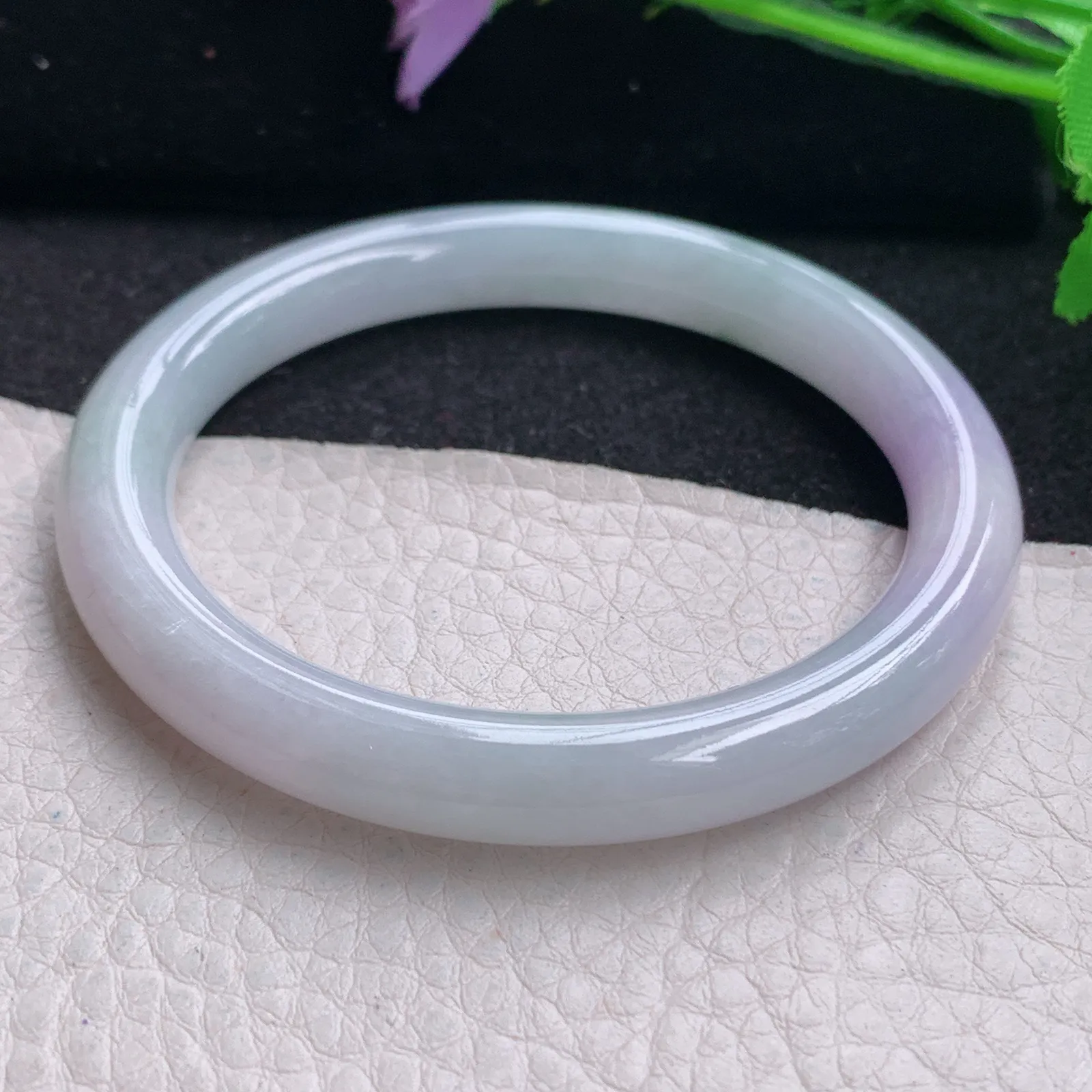 xx自然光54.5*8*8.3美人镯 缅甸翡翠玉手镯春带彩圆条玉手环