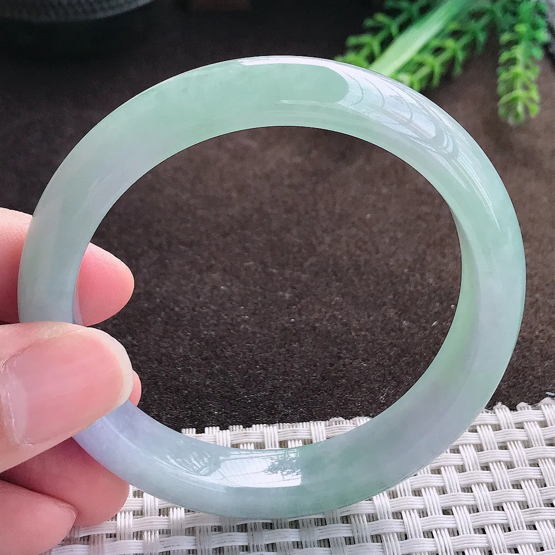 天然a货翡翠57.8/12.2/8.3老坑冰胶水灵春带彩手镯宽边翡翠玉手镯