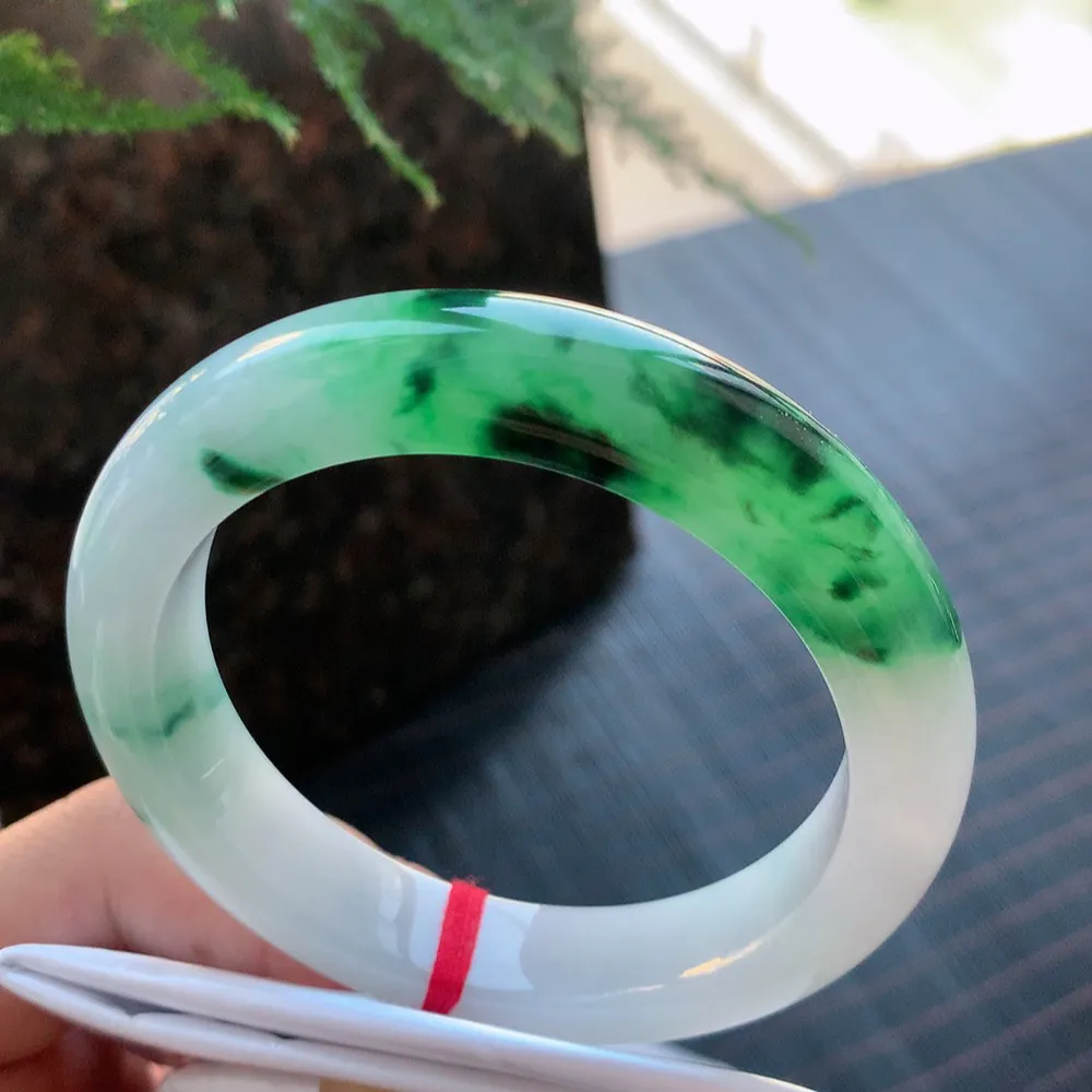 正圈冰绿 无瑕 尺寸:56.7/12.1/9.3 色好