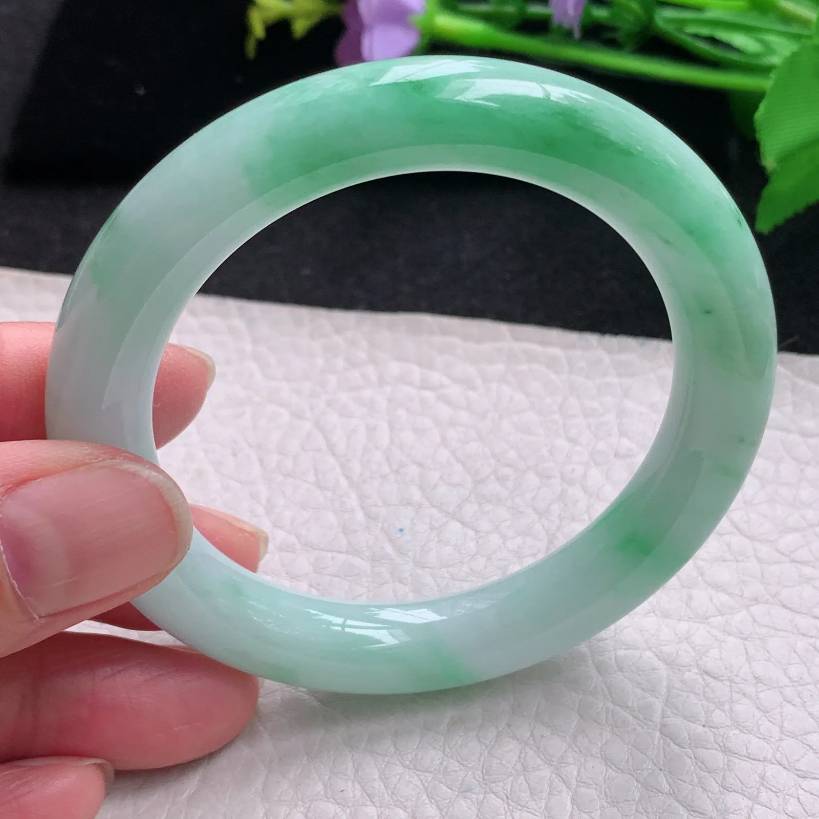 pj自然光53*9.8美人镯 缅甸翡翠玉手镯飘绿清秀圆条玉手环 叮当镯