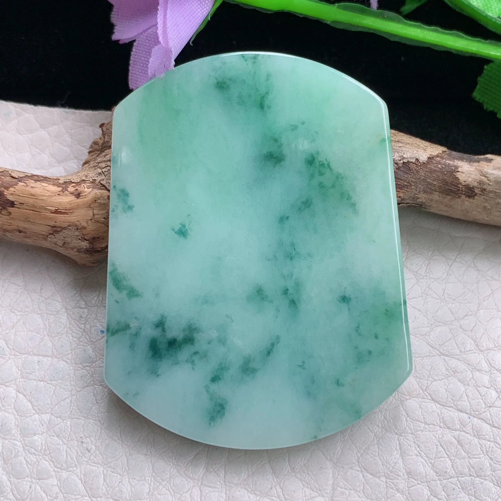 zen自然光52.2*40*5.5天然缅甸翡翠飘花平安无事牌玉吊坠 玉挂件