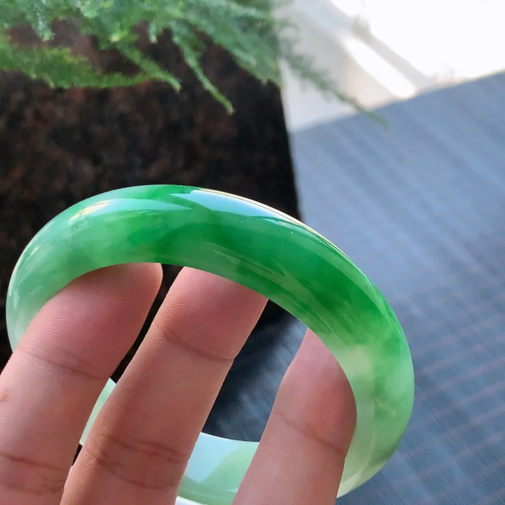 正圈一大节阳绿 无瑕 尺寸:58.1/14.1/8.7 色好🥰🥰