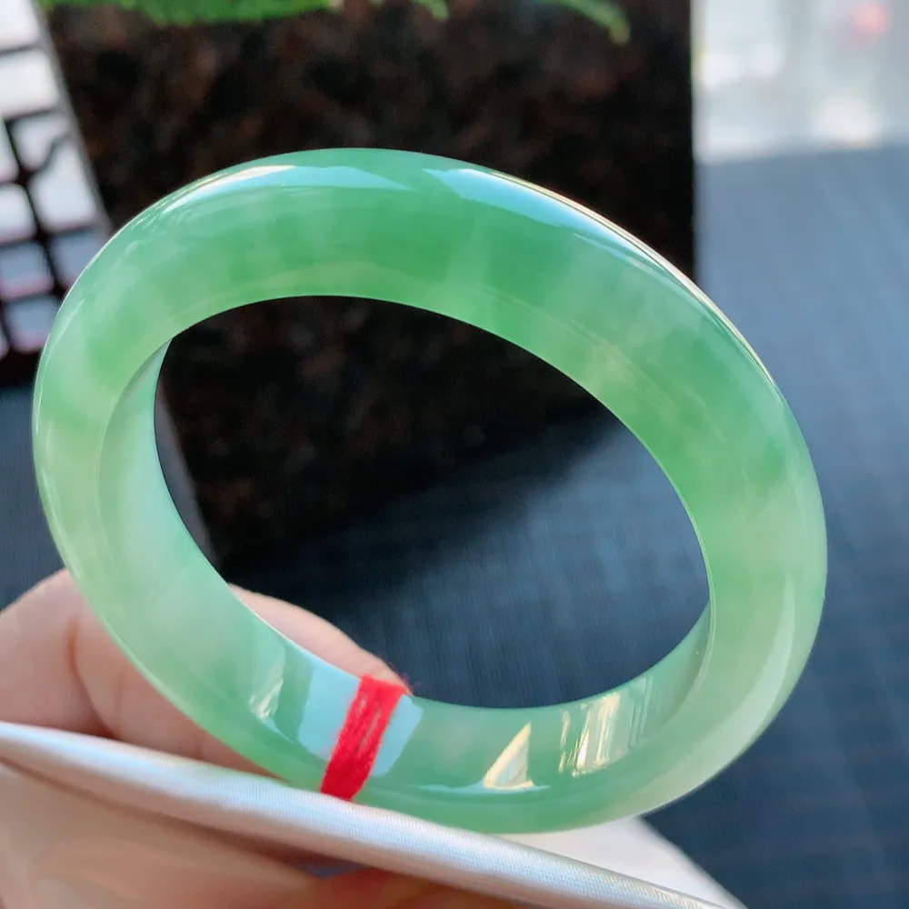 正圈高冰绿 无瑕 尺寸:55.1/12.5/8.5 种色俱佳🥰🥰