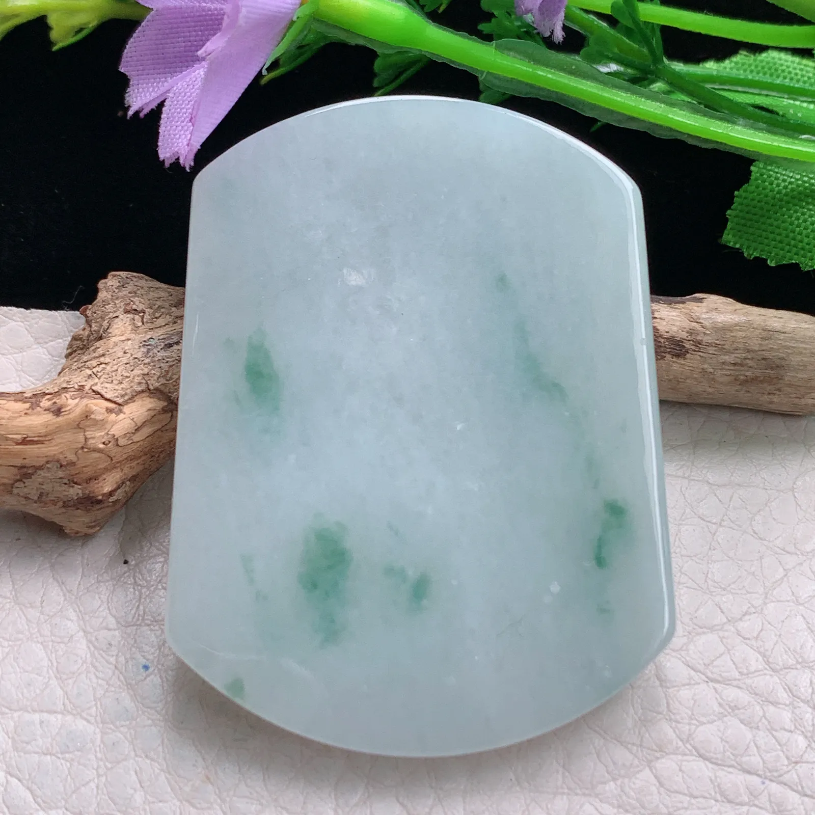 zen自然光54.8*41.2*5.7天然缅甸翡翠飘花平安无事牌玉吊坠 玉挂件