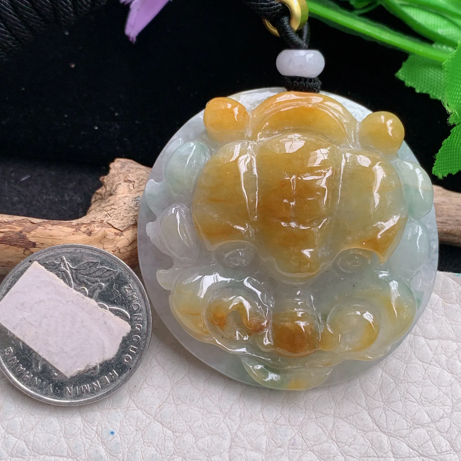 mut自然光49.2*14缅甸翡翠a货精雕事事如意 狮子头玉吊坠 玉挂件