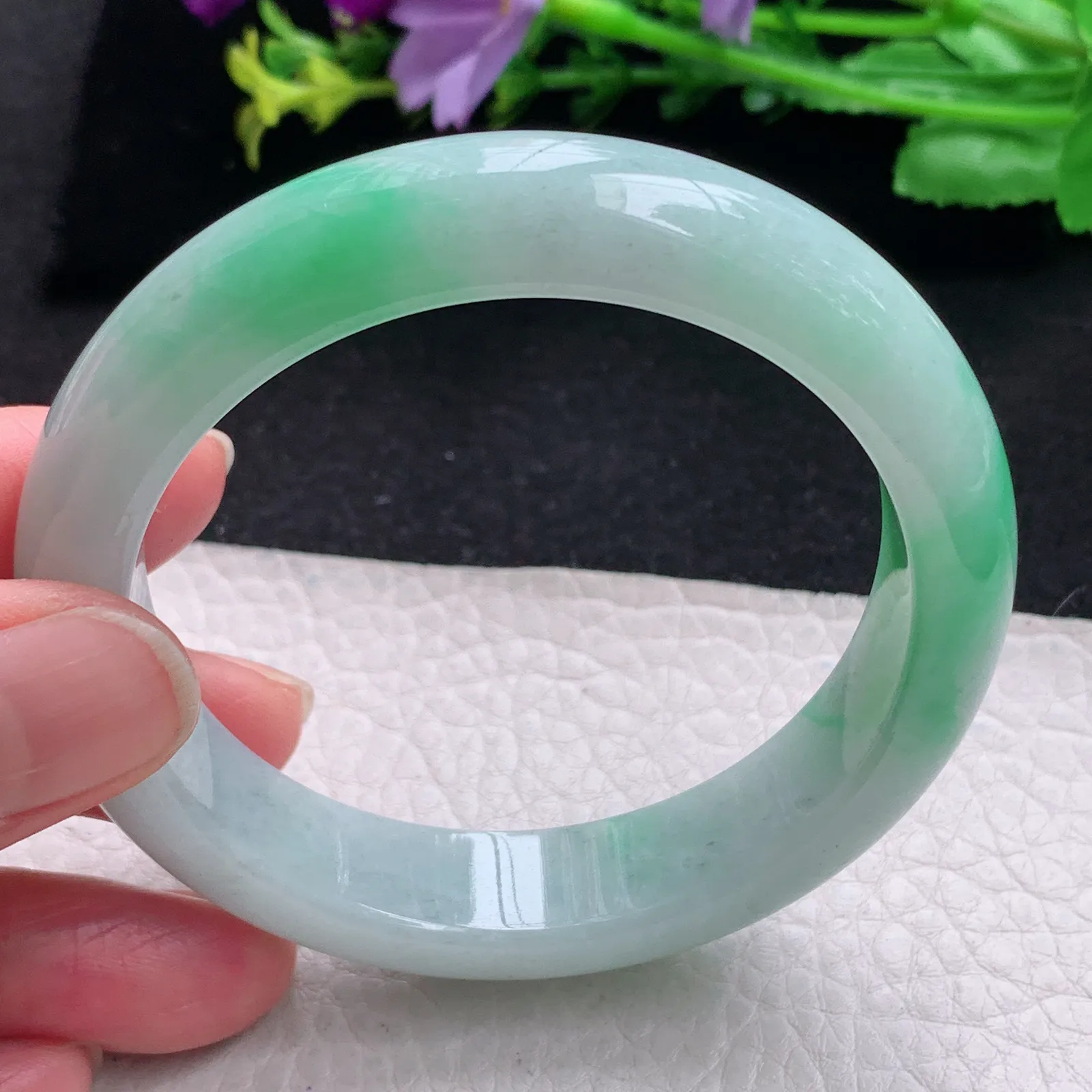 yh自然光56*13.5*8.5平安镯 缅甸翡翠玉手镯飘阳绿厚装玉手环