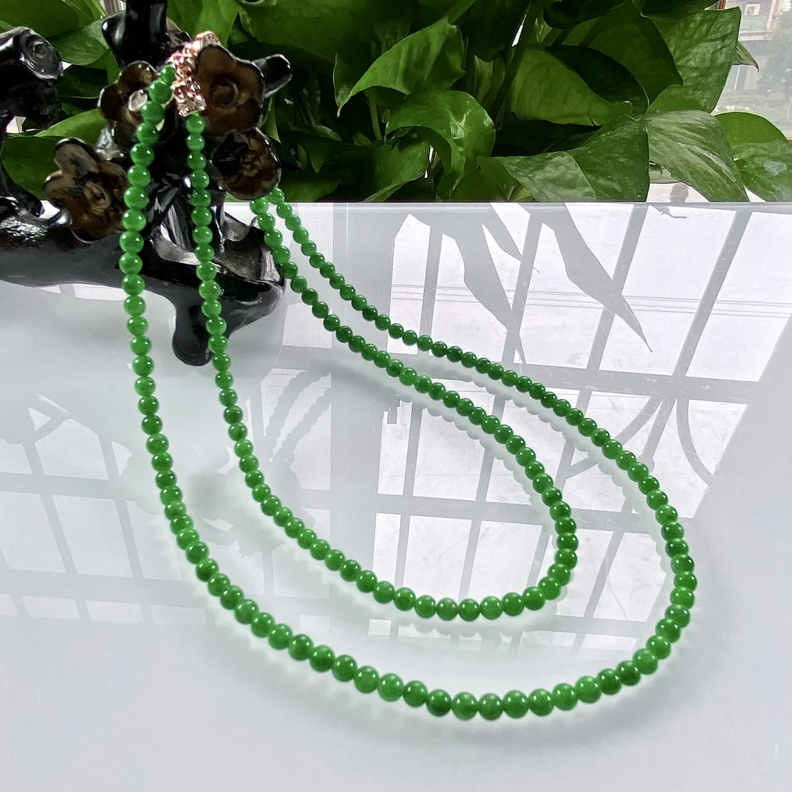 缅甸天然翡翠A货，卡3.5冰润满绿阳绿小米珠小圆珠项链手链，尺寸：3.5mm/172颗，长度590mm，重量：13.31g