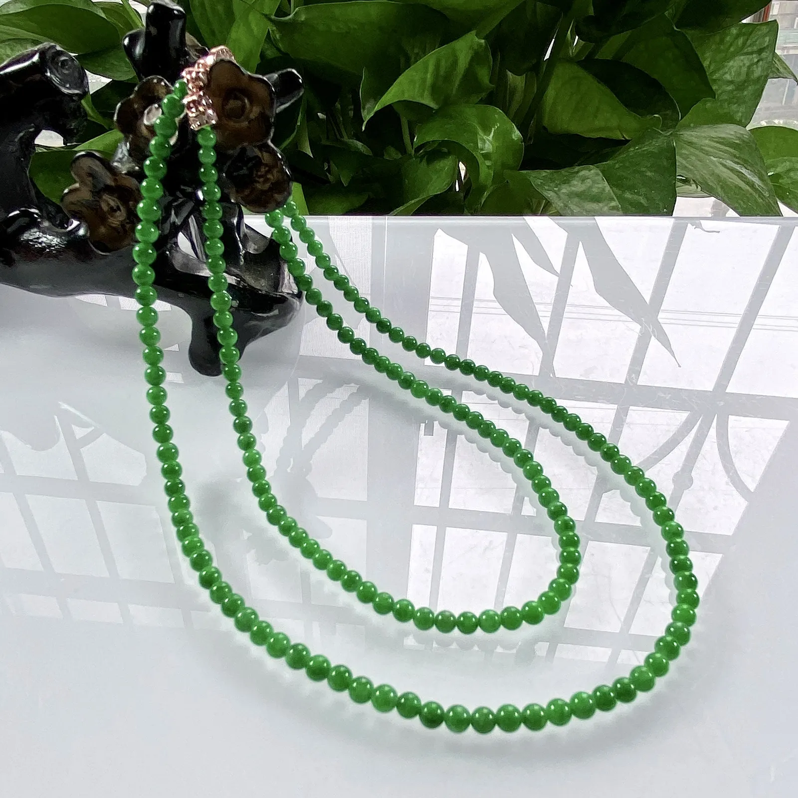 缅甸天然翡翠A货，卡3.5冰润满绿阳绿小米珠小圆珠项链手链，尺寸：3.5mm/172颗，长度590mm，重量：13.31g