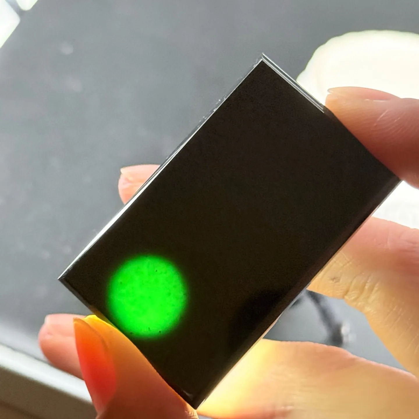 精品墨翠无事牌 种好色正 黑度极好 打灯通透 油性十足 尺寸47.5