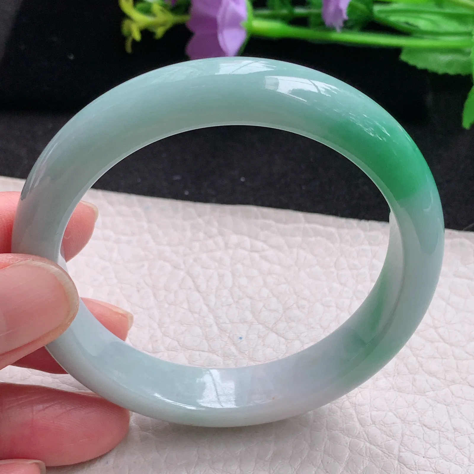 xt自然光56.5*12.5*8.2平安镯 缅甸翡翠玉手镯辣绿宽边玉手环 美人镯