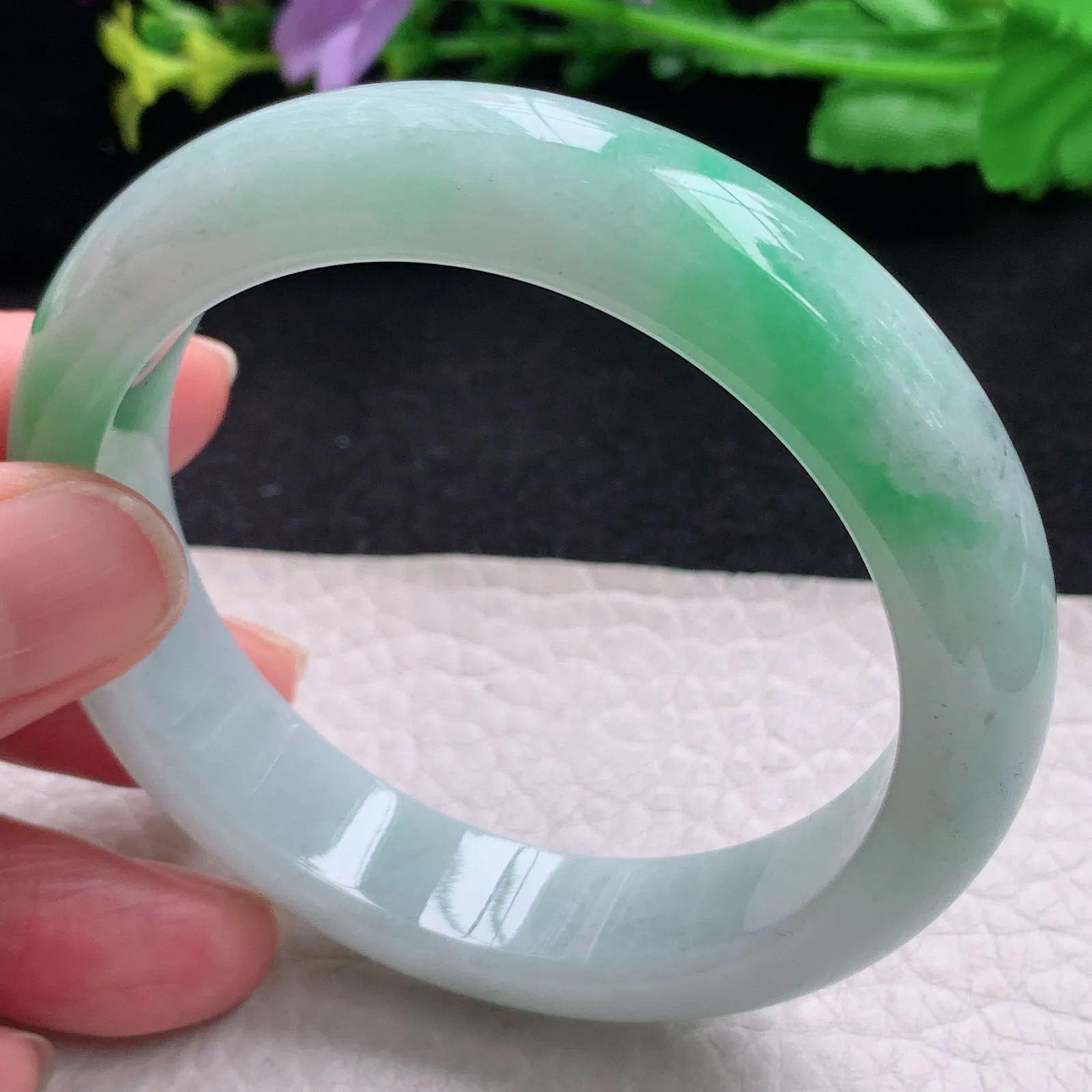 yh自然光56*13.5*8.5平安镯 缅甸翡翠玉手镯飘阳绿厚装玉手环
