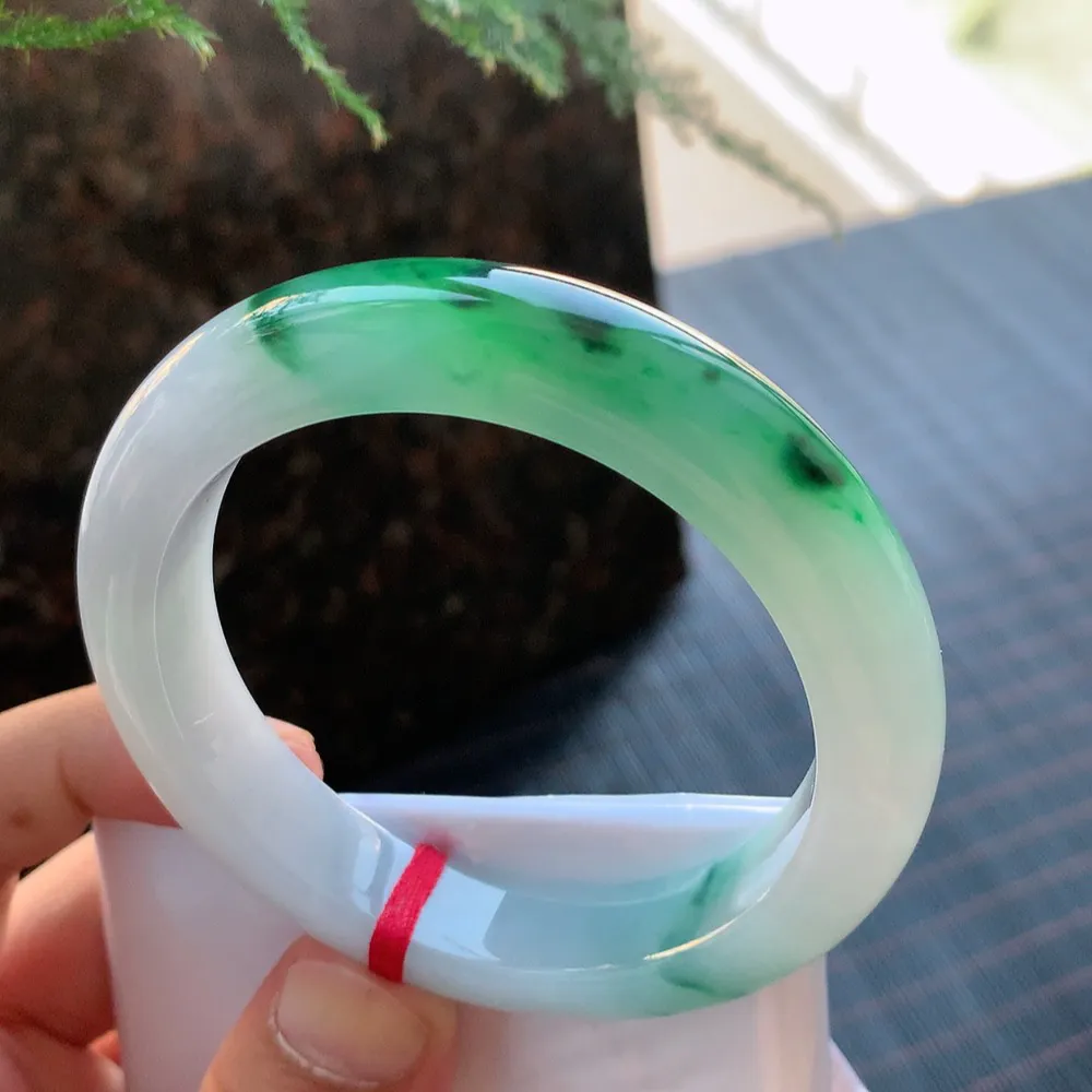 正圈冰绿 无瑕 尺寸:56.7/12.1/9.3 色好