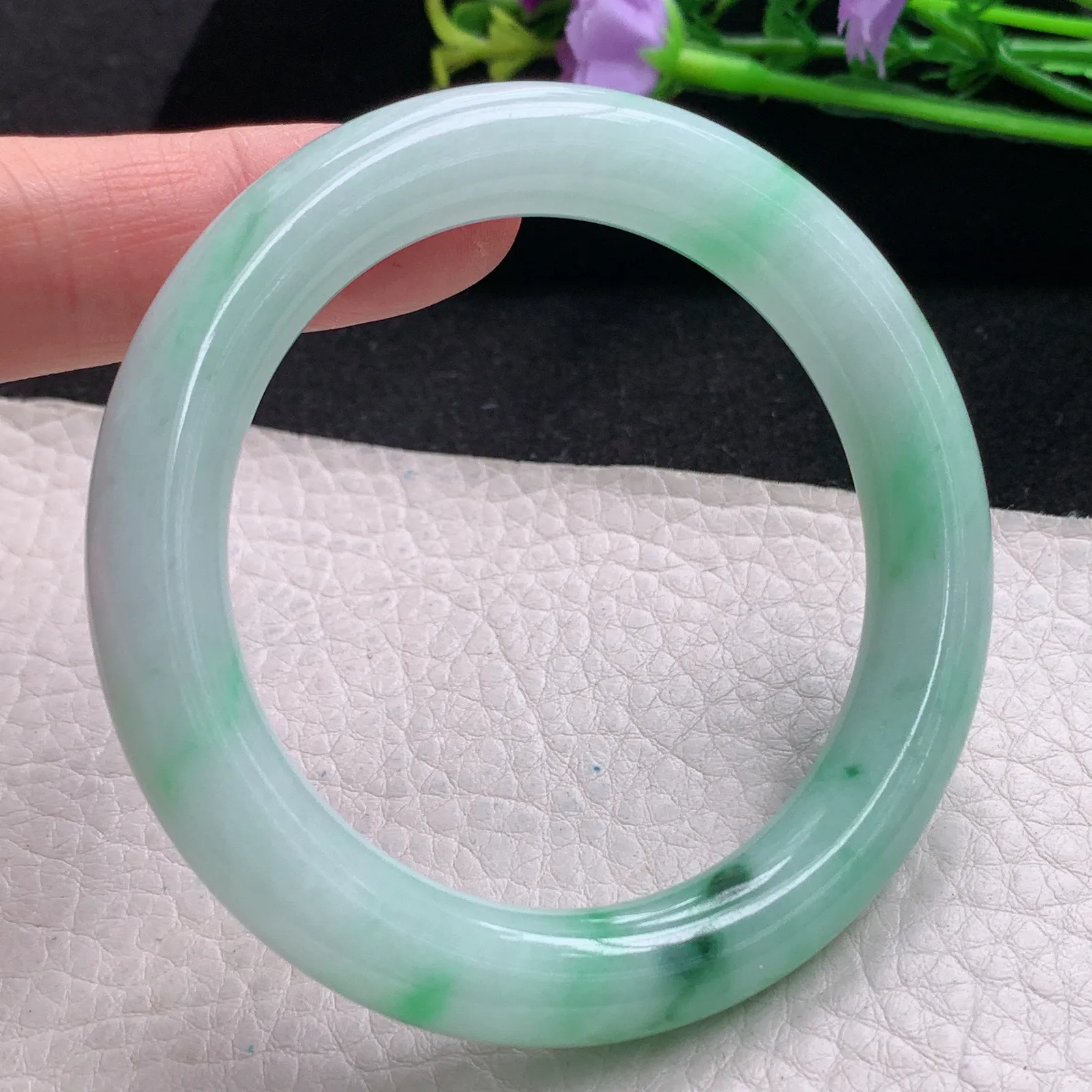 pj自然光53*9.8美人镯 缅甸翡翠玉手镯飘绿清秀圆条玉手环 叮当镯